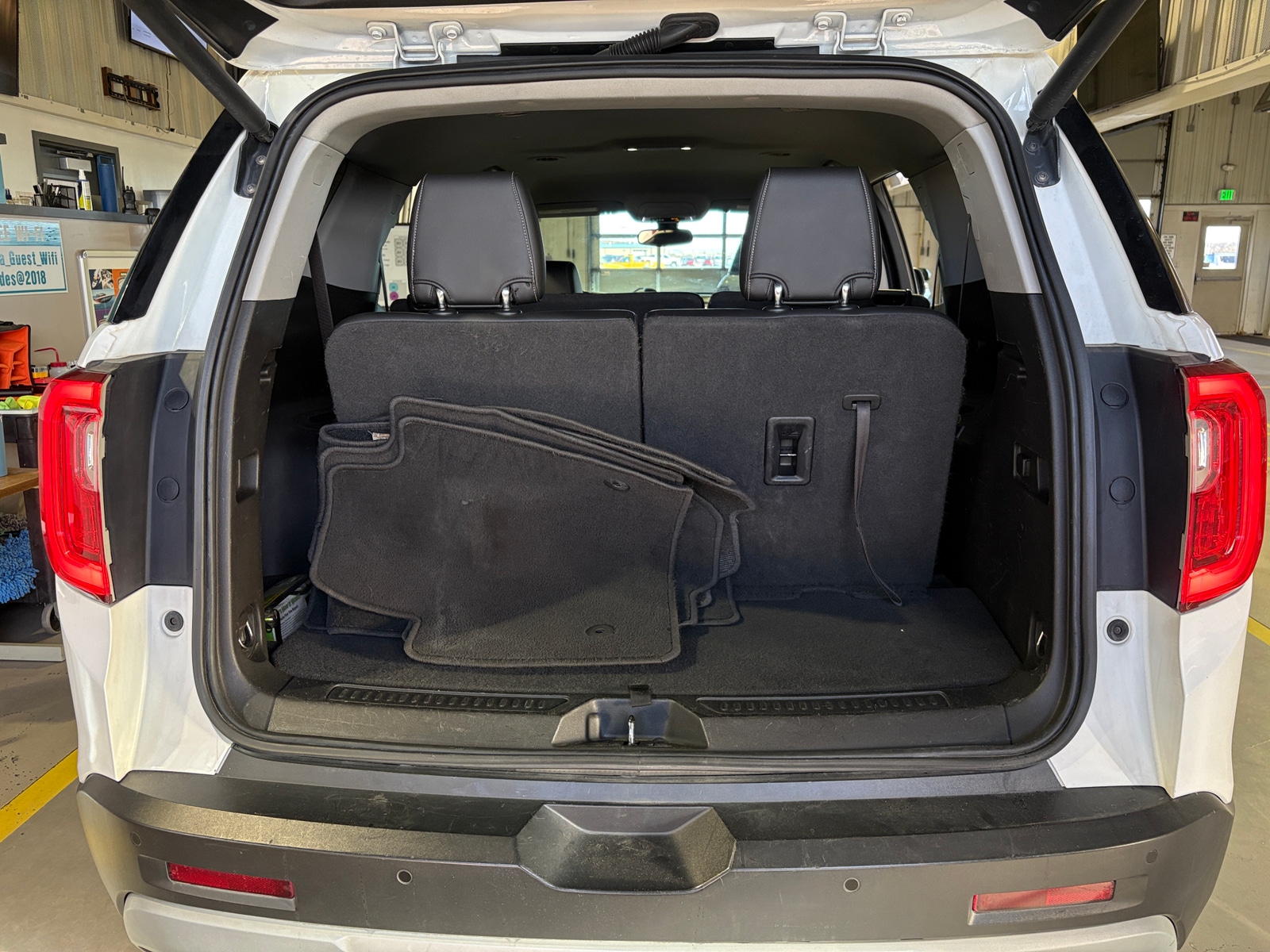 Thumbnail: 2020 GMC Acadia - 6