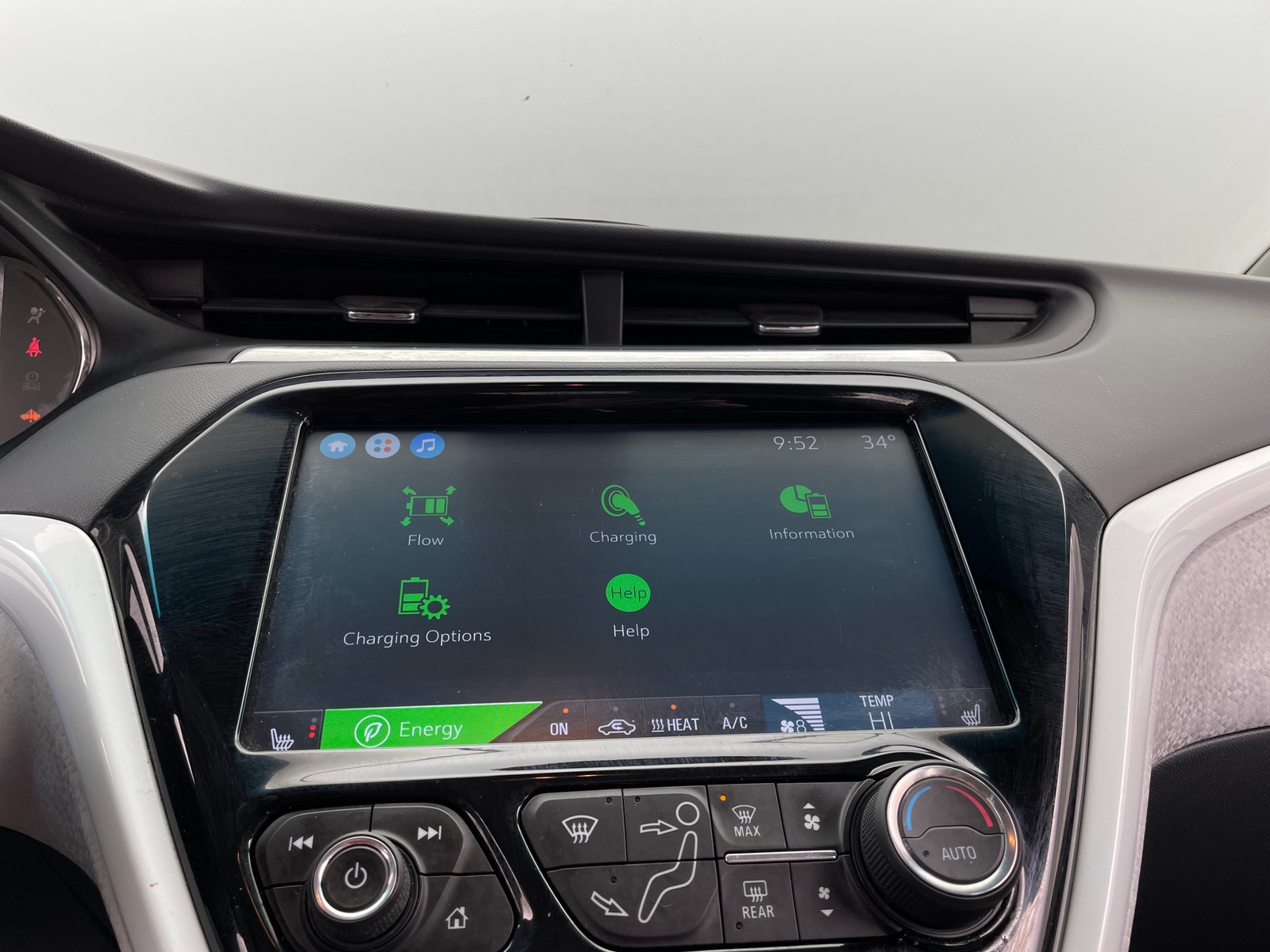 Thumbnail: 2021 Chevrolet Bolt EV - 4