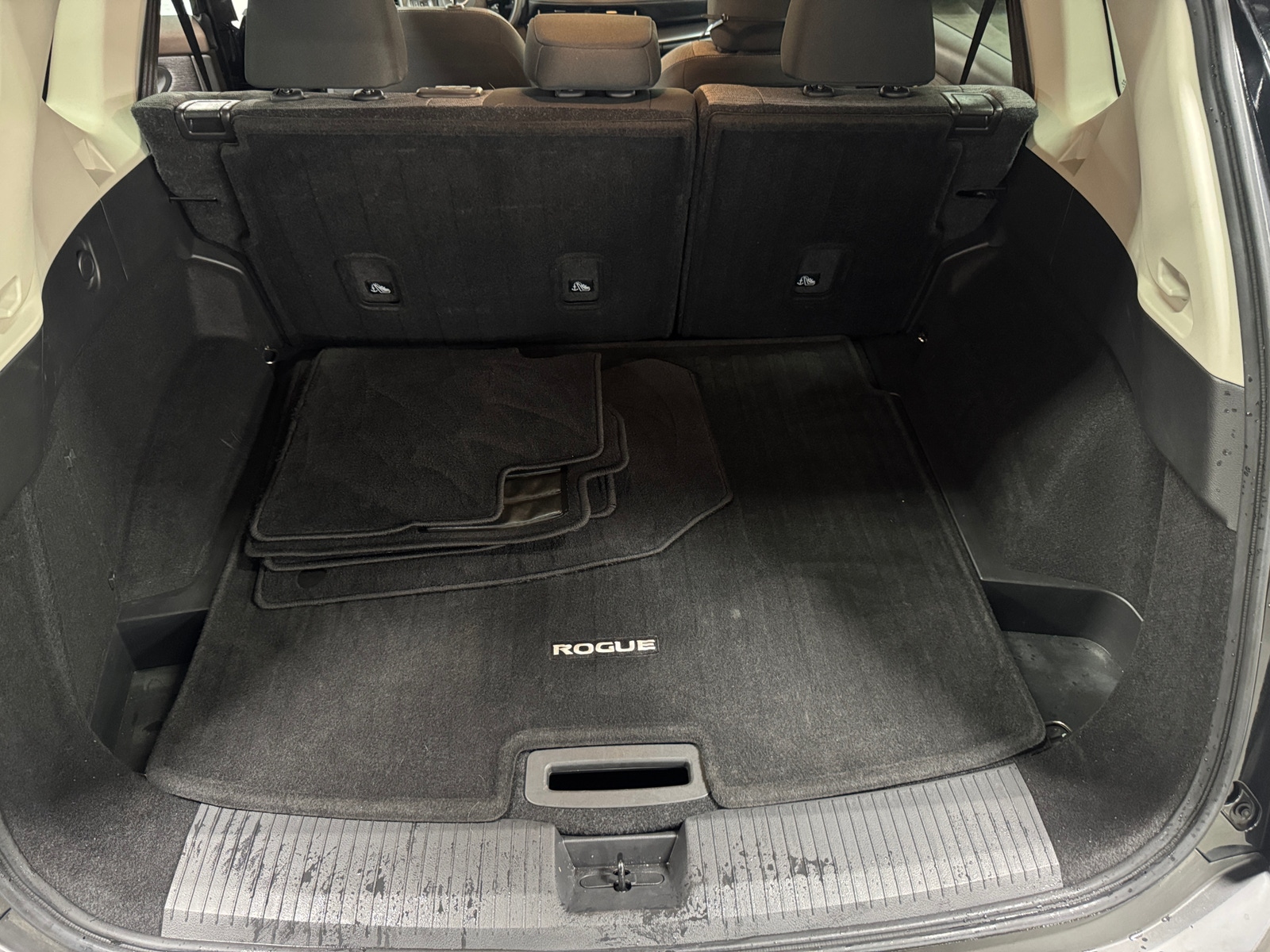 Thumbnail: 2022 Nissan Rogue - 7