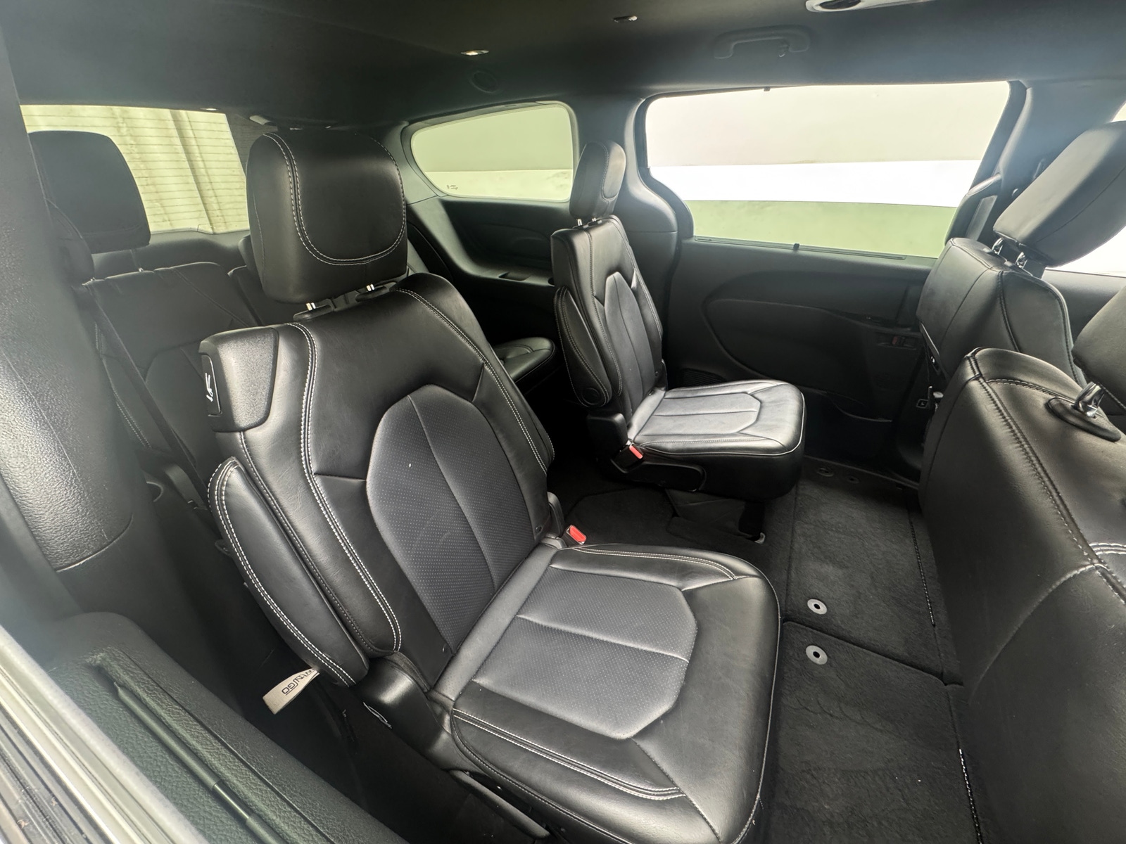 Thumbnail: 2025 Chrysler Pacifica - 5