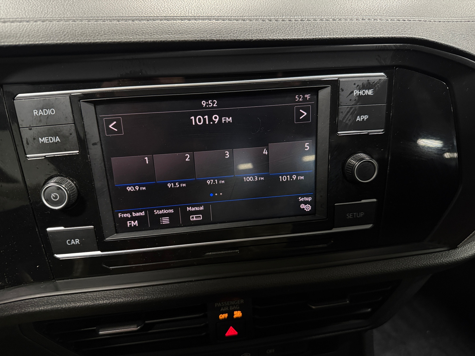 Thumbnail: 2019 Volkswagen Jetta - 4