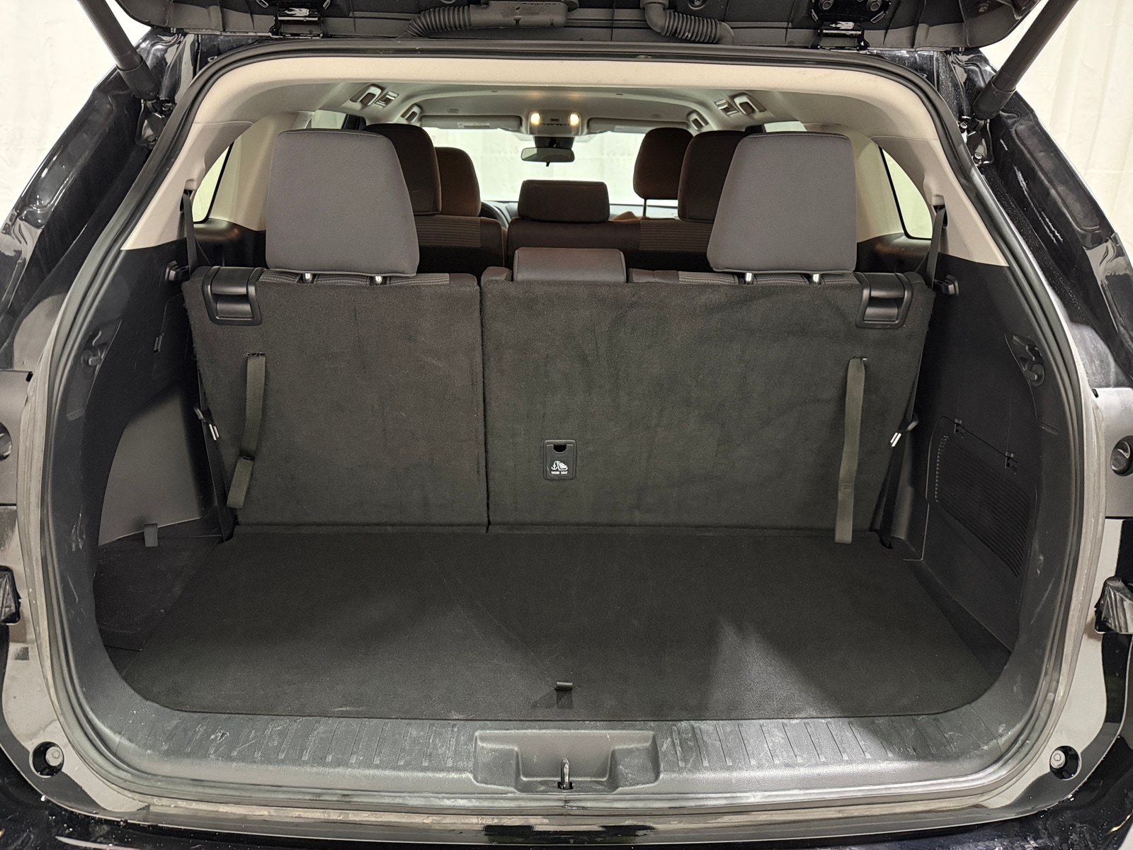 Thumbnail: 2025 Toyota Highlander - 7