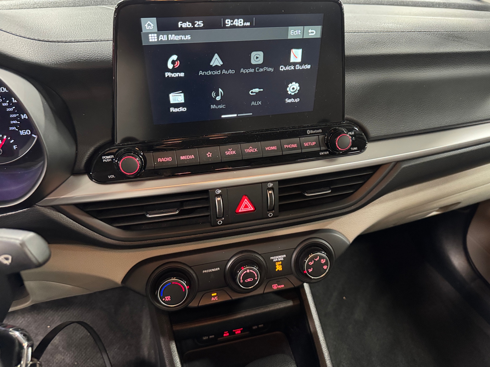 Thumbnail: 2021 Kia Forte - 4