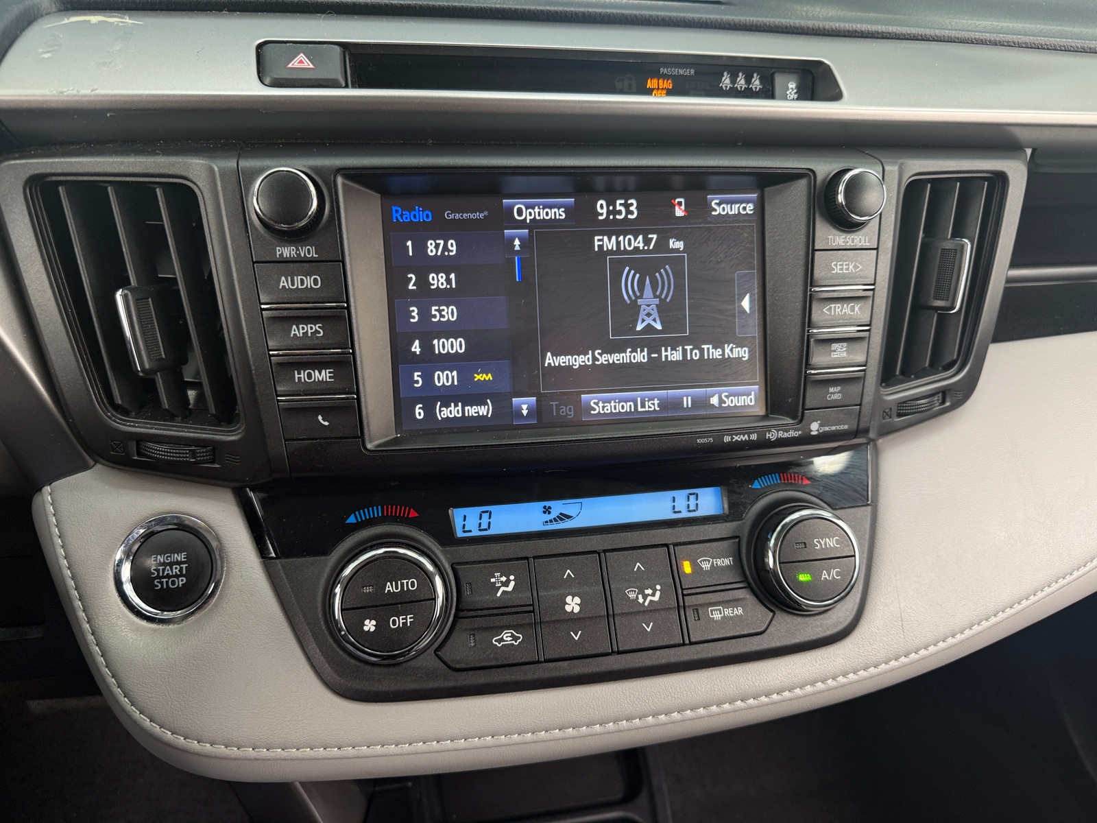 Thumbnail: 2017 Toyota RAV4 - 3