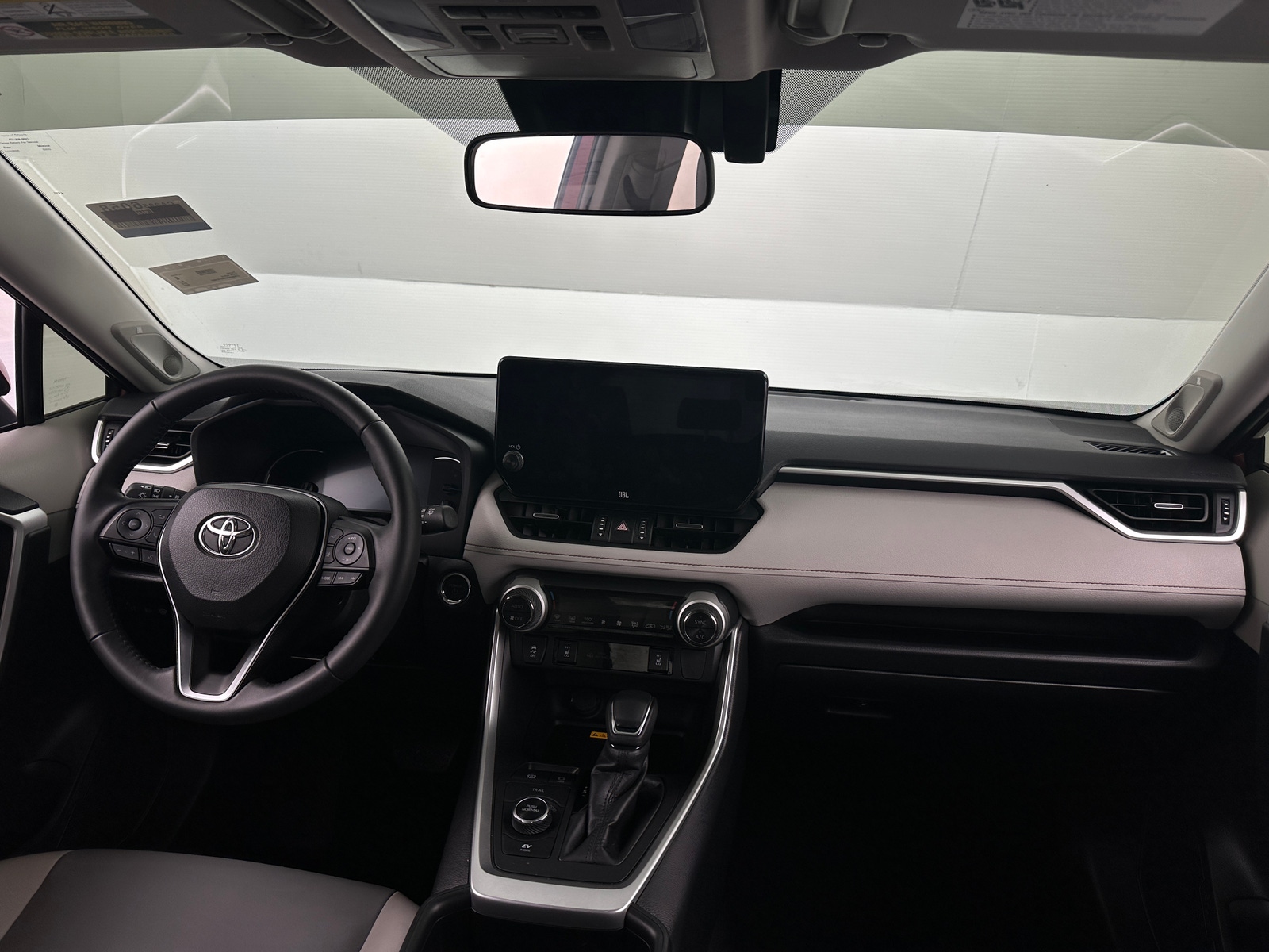 Thumbnail: 2024 Toyota RAV4 - 2