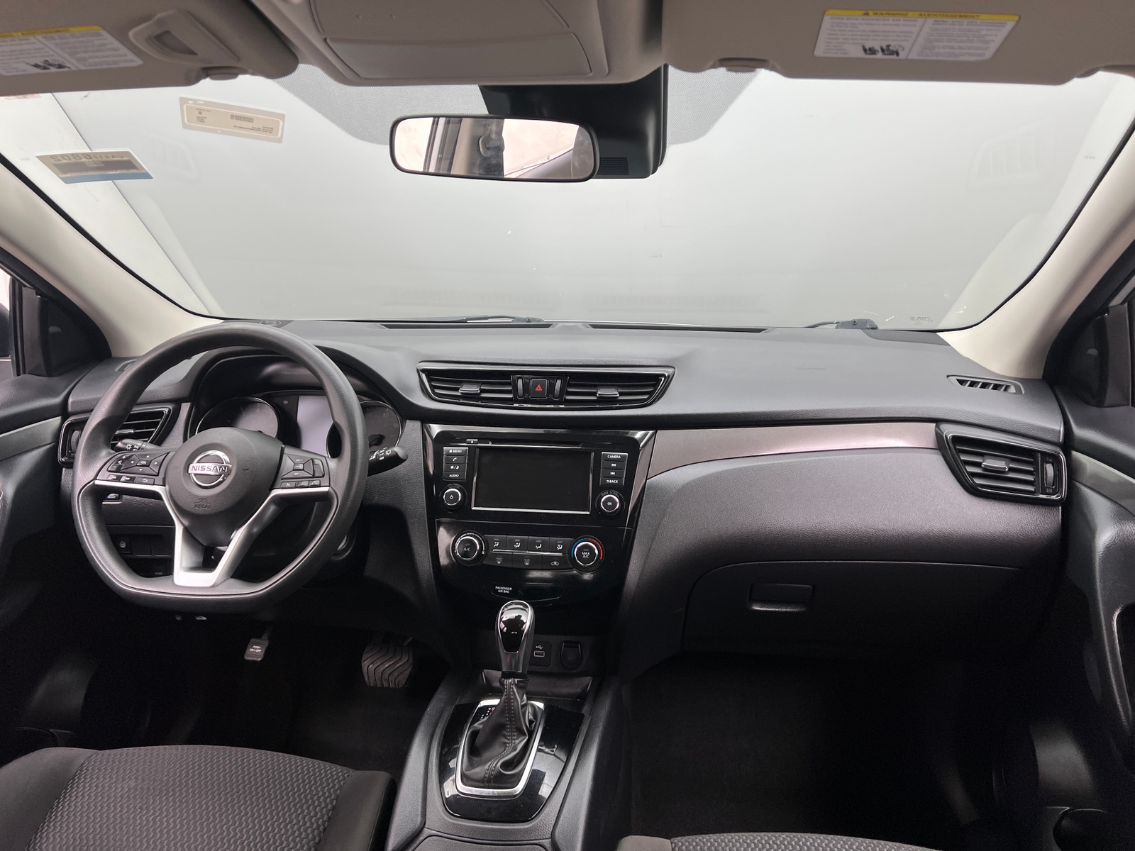 Thumbnail: 2021 Nissan Rogue Sport - 3