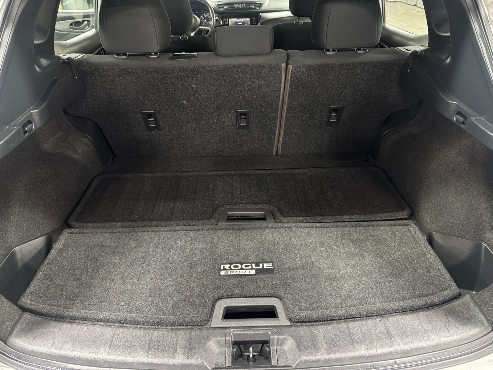 Thumbnail: 2021 Nissan Rogue Sport - 7