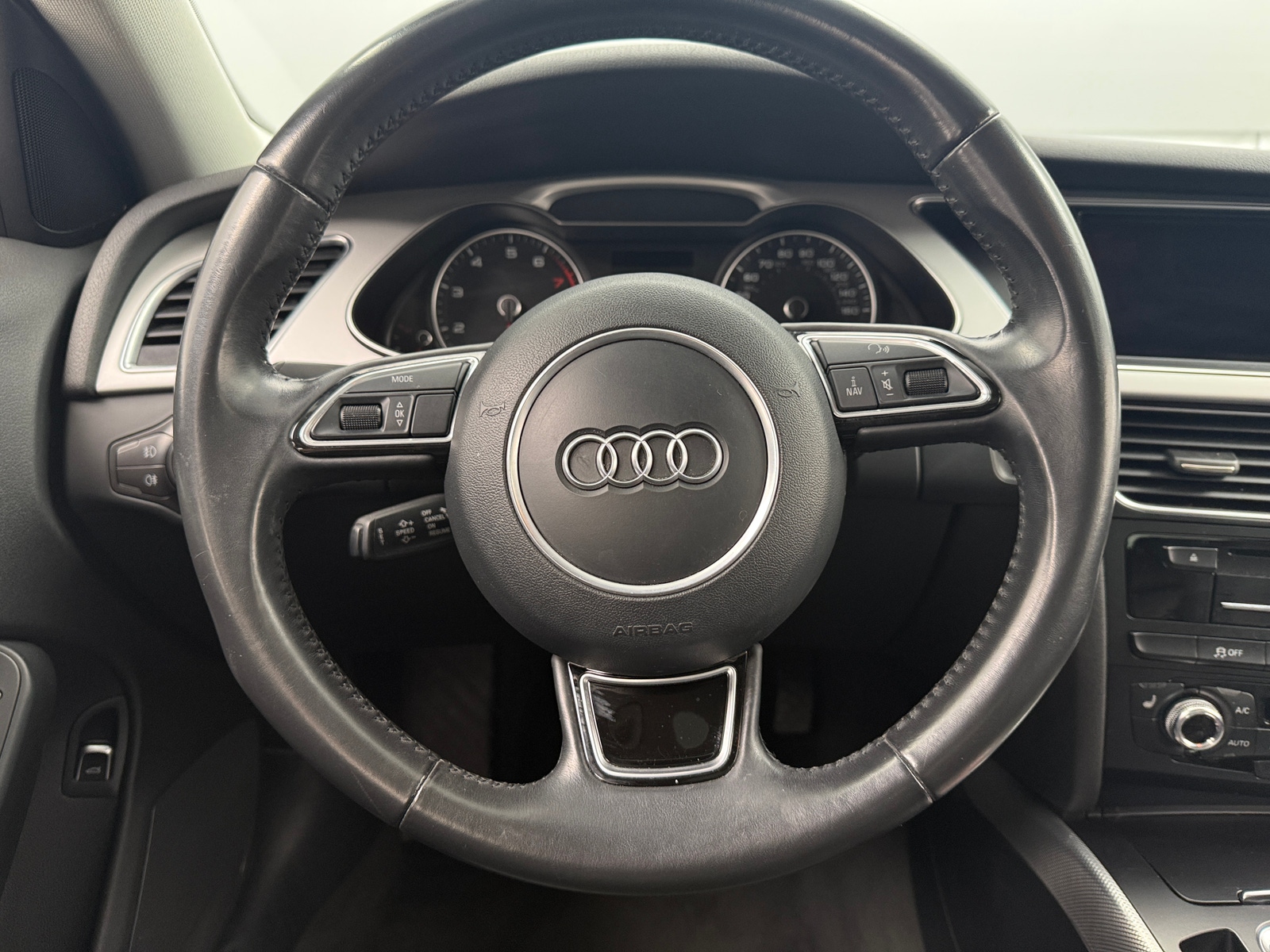 Thumbnail: 2016 Audi A4 - 4