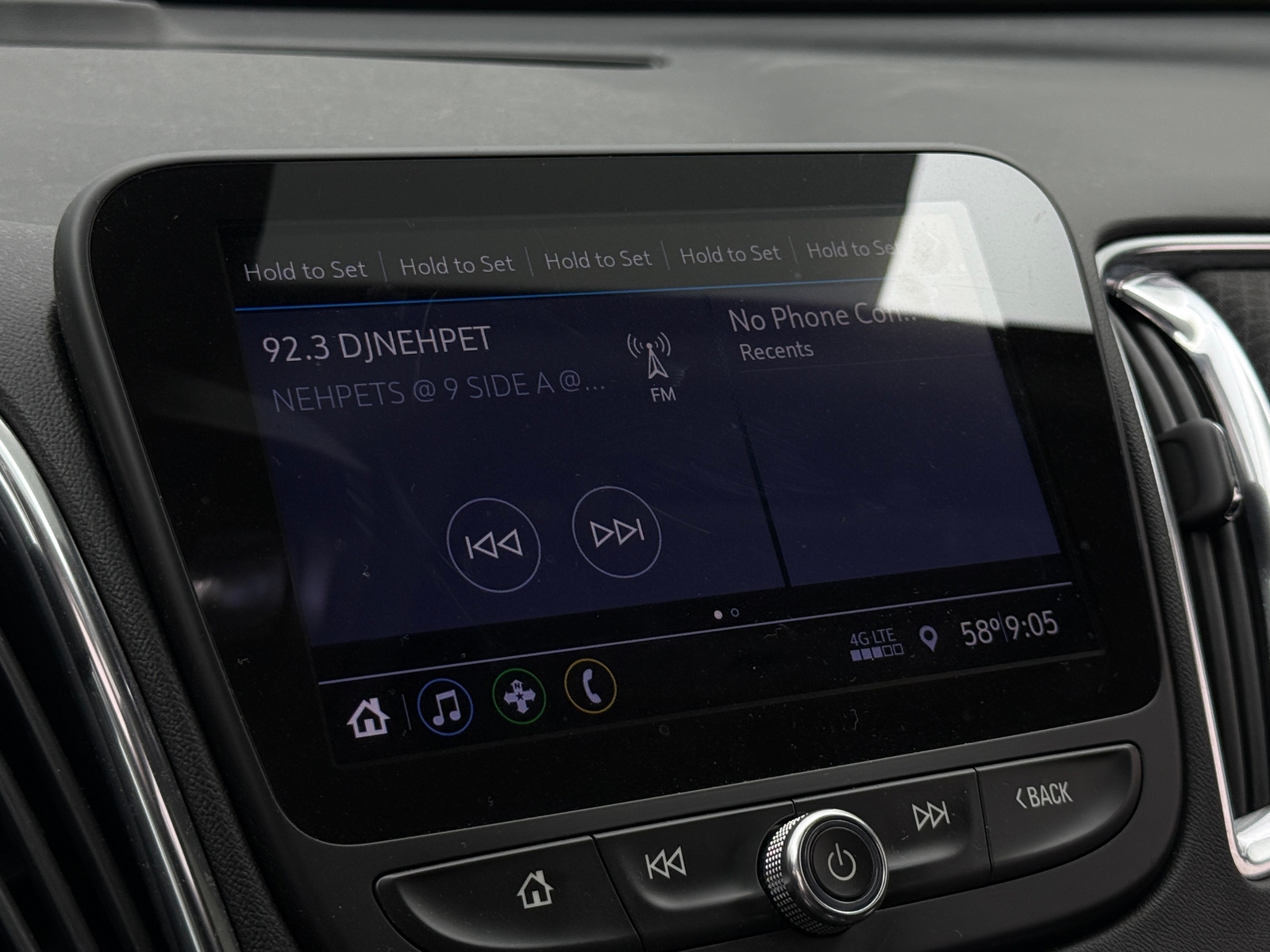 Thumbnail: 2020 Chevrolet Malibu - 4