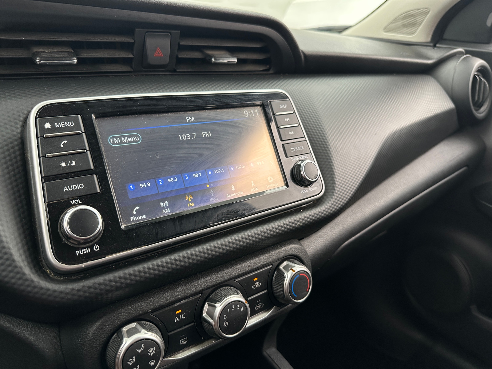 Thumbnail: 2022 Nissan Kicks - 4