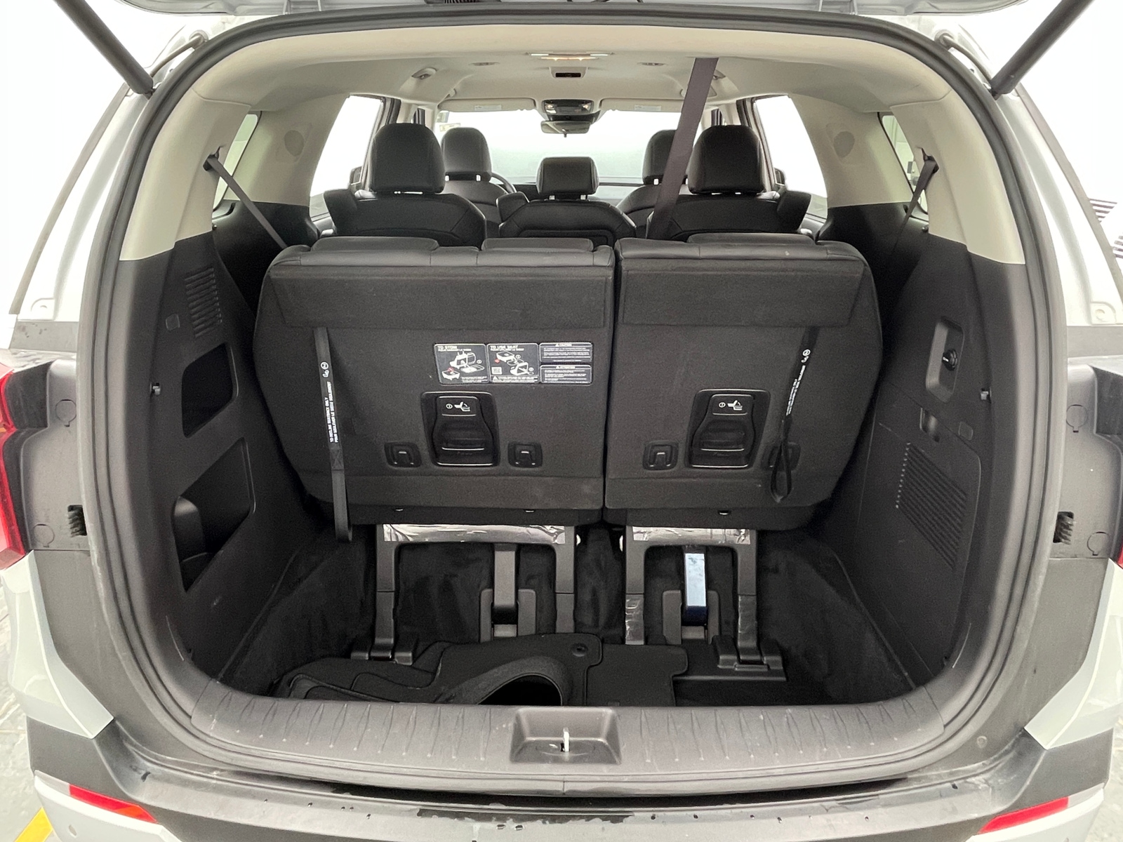 Thumbnail: 2025 Kia Carnival - 6