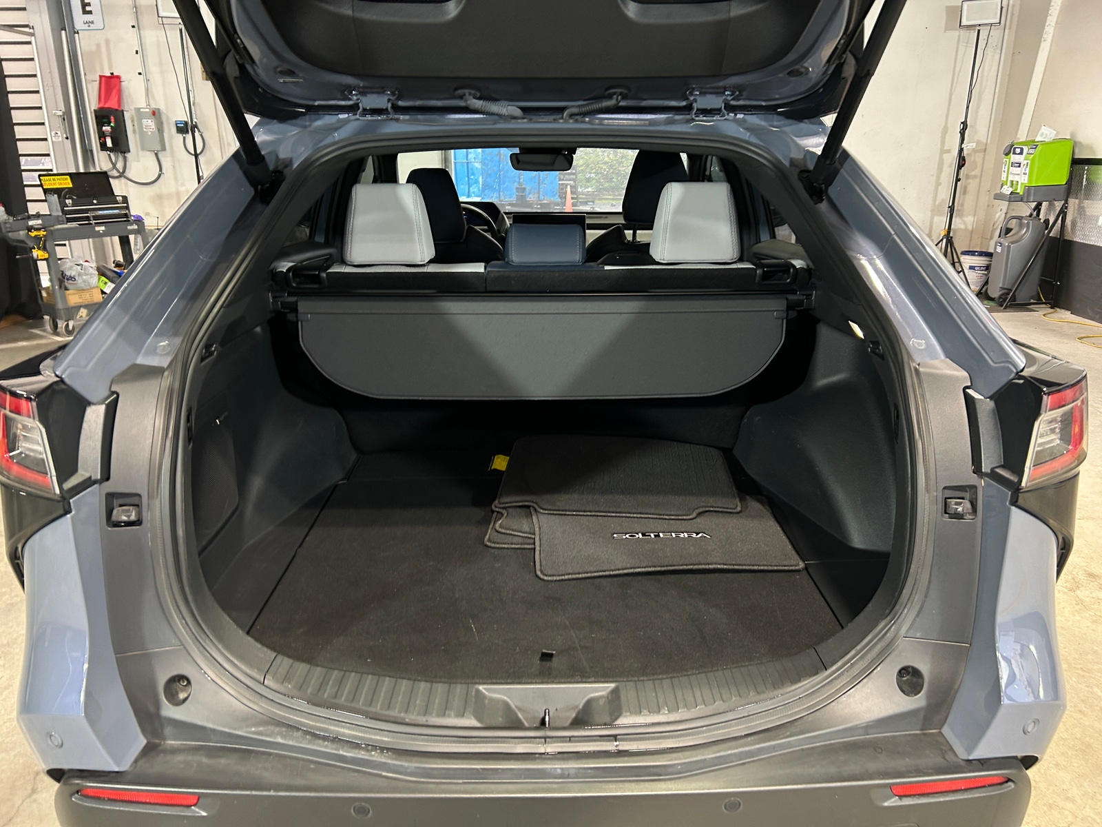 Thumbnail: 2023 Subaru Solterra - 7