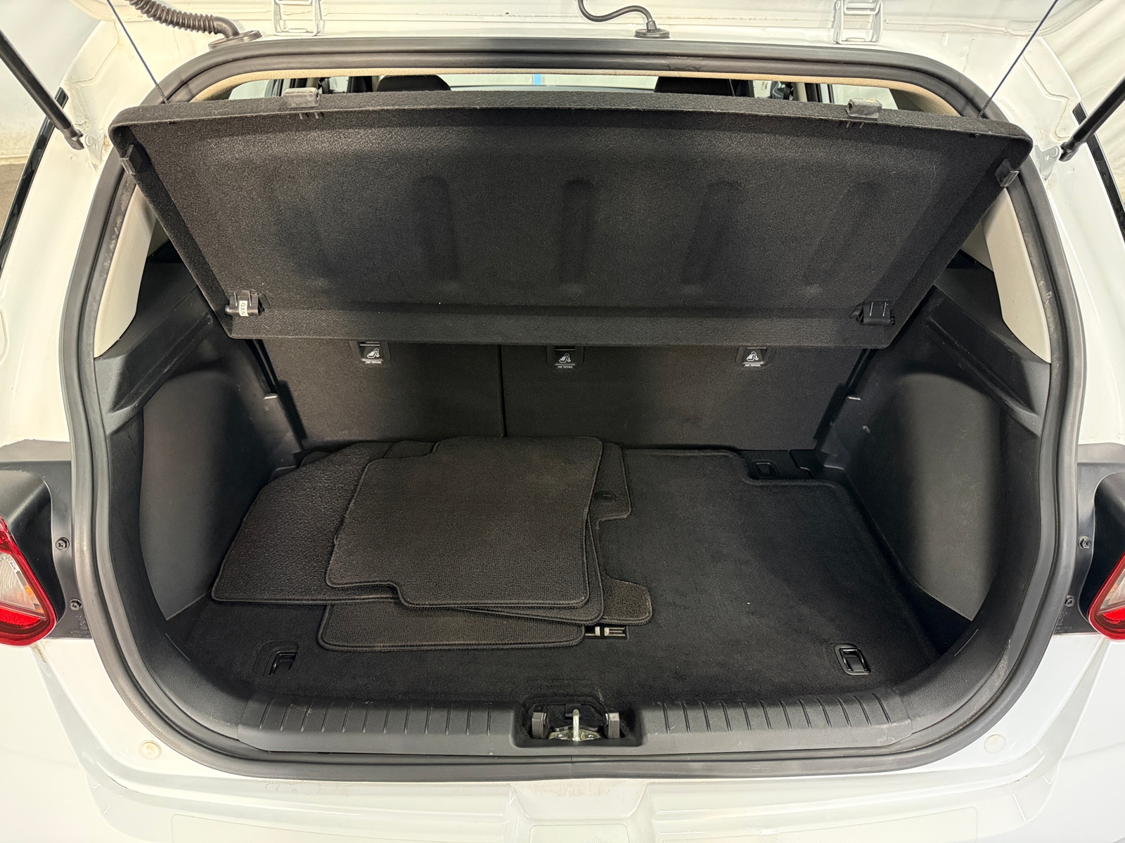 Thumbnail: 2020 Hyundai Venue - 7