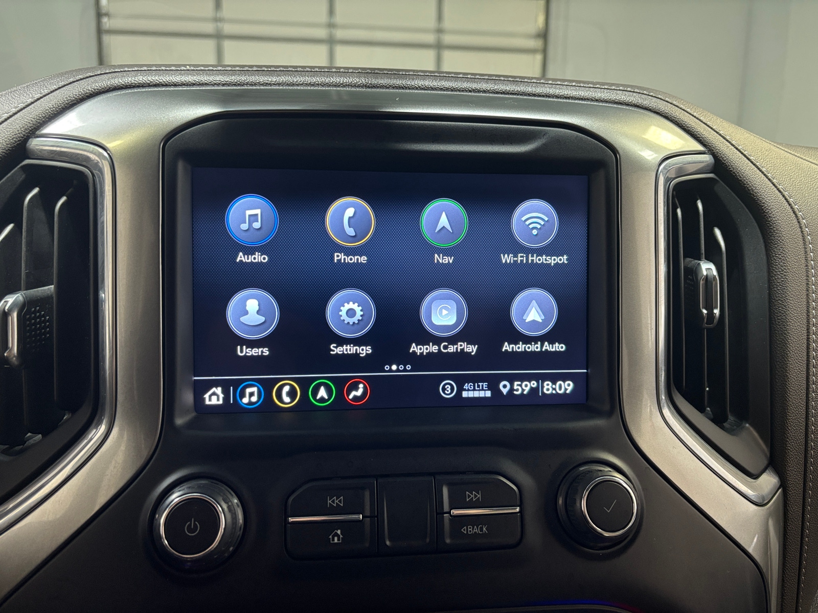 Thumbnail: 2020 Chevrolet Silverado 1500 - 3