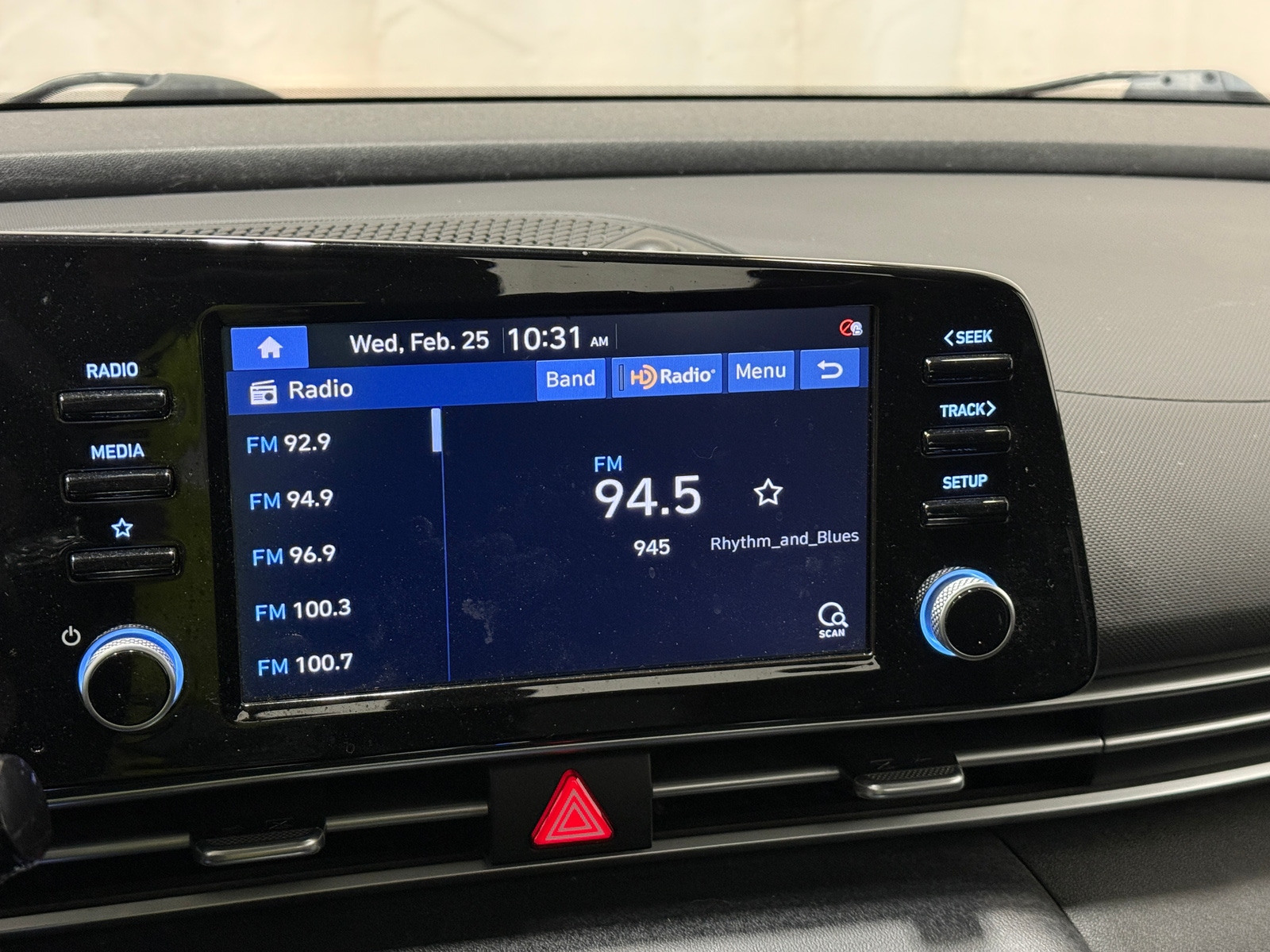 Thumbnail: 2021 Hyundai Elantra - 4