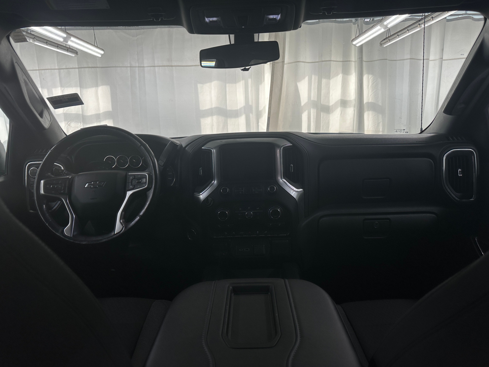 Thumbnail: 2020 Chevrolet Silverado 1500 - 3