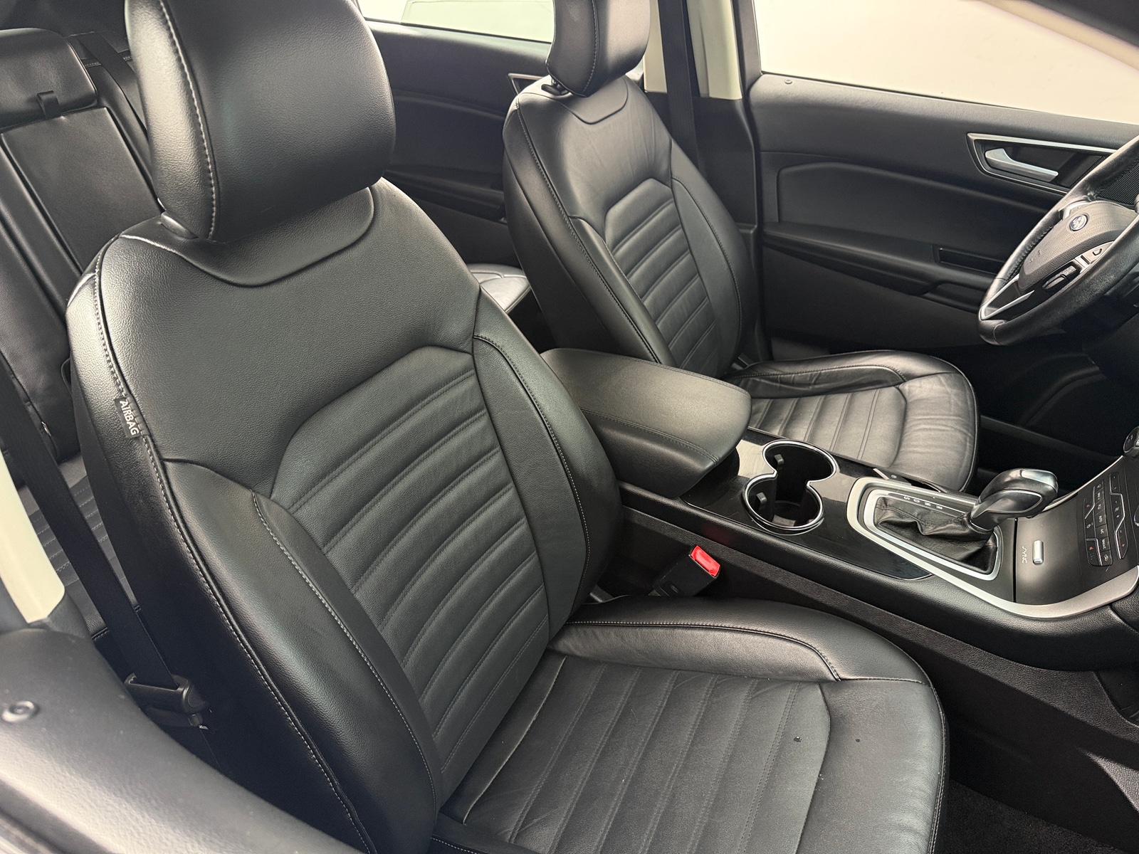 Thumbnail: 2016 Ford Edge - 2