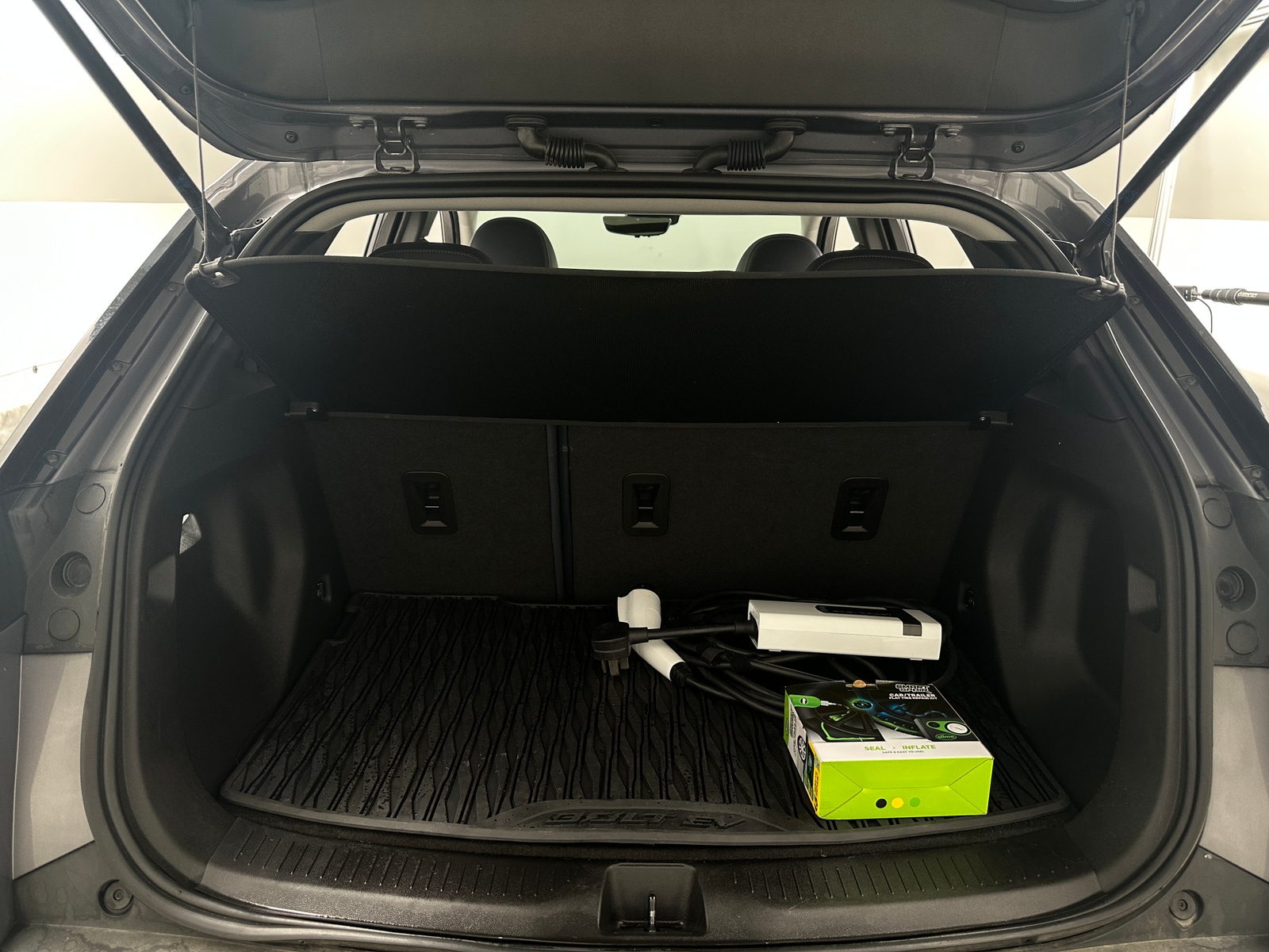 Thumbnail: 2023 Chevrolet Bolt EUV - 6