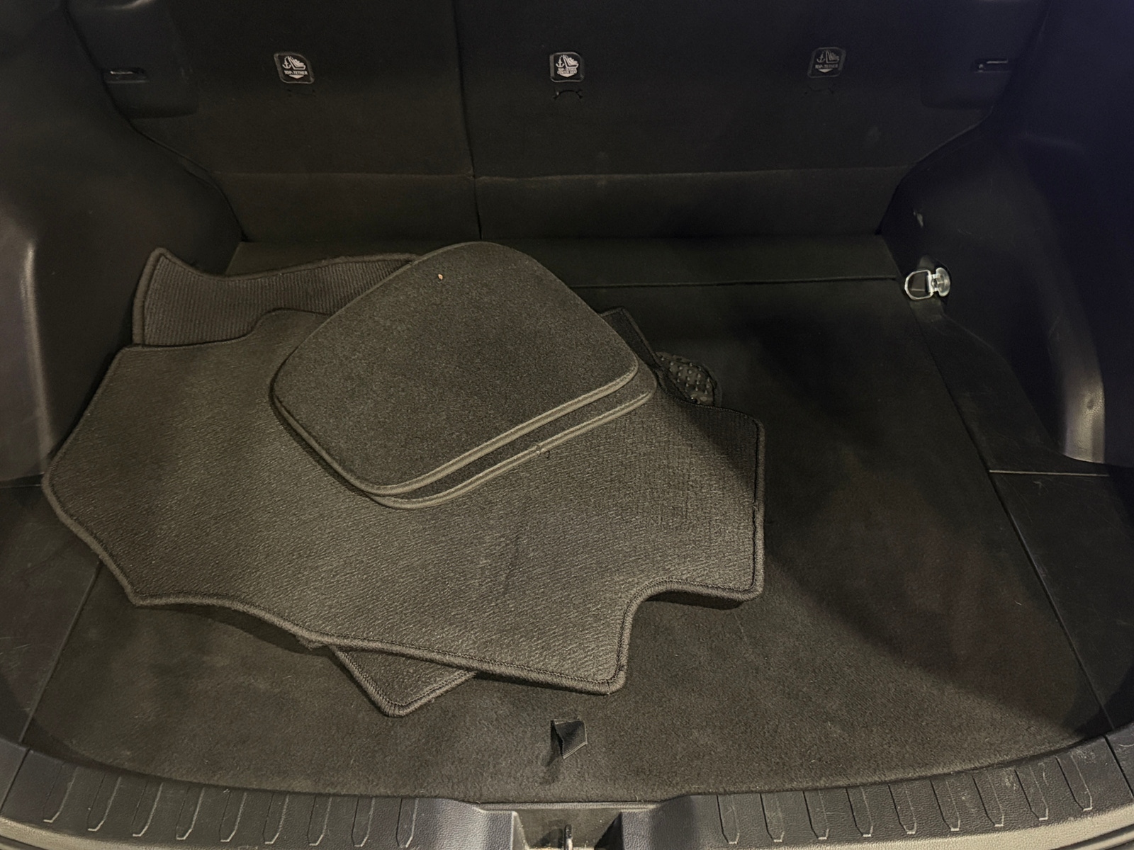 Thumbnail: 2019 Toyota RAV4 - 7