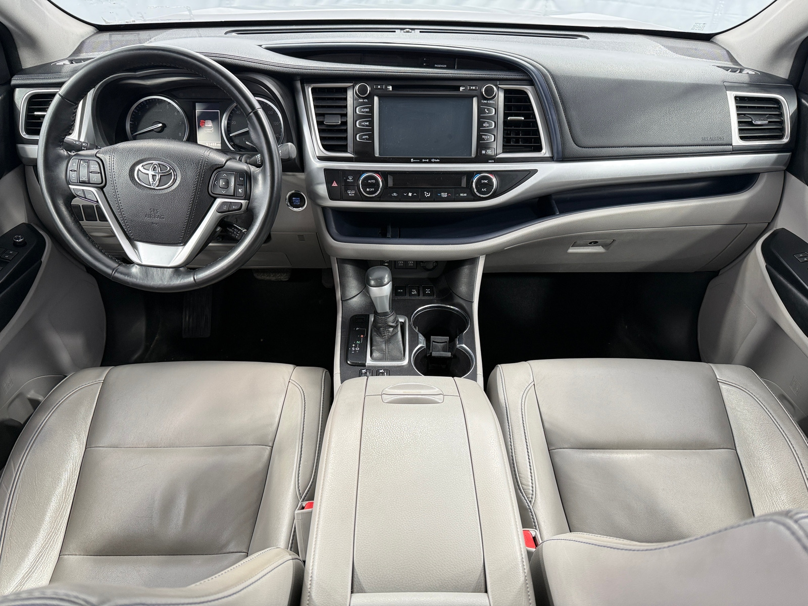 Thumbnail: 2018 Toyota Highlander - 2