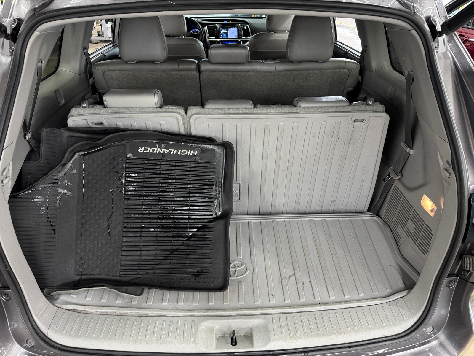 Thumbnail: 2018 Toyota Highlander - 6