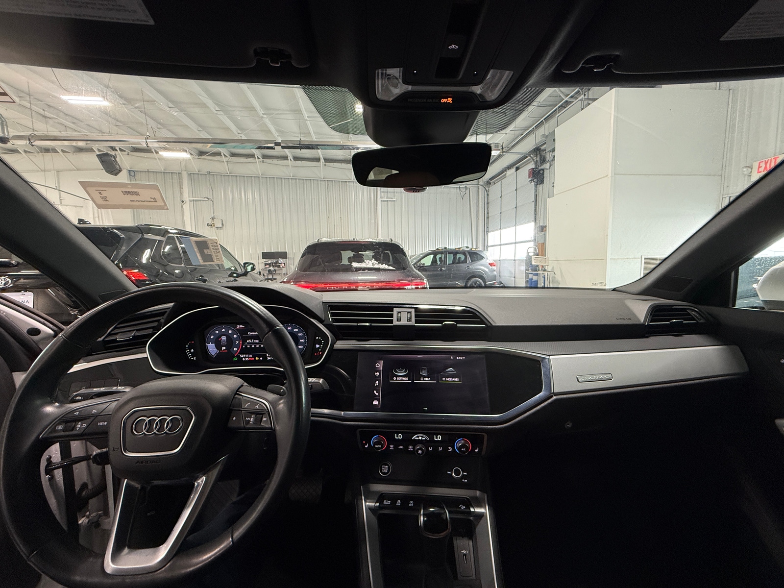 Thumbnail: 2021 Audi Q3 - 2