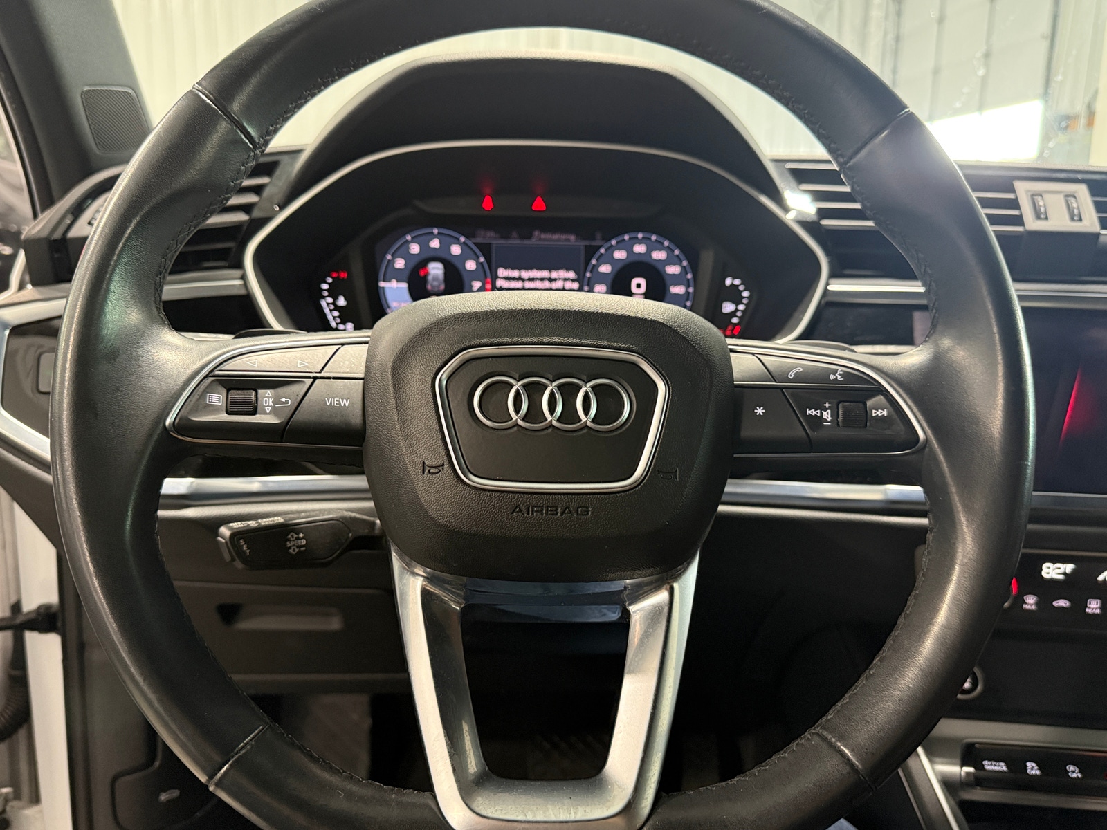 Thumbnail: 2021 Audi Q3 - 4