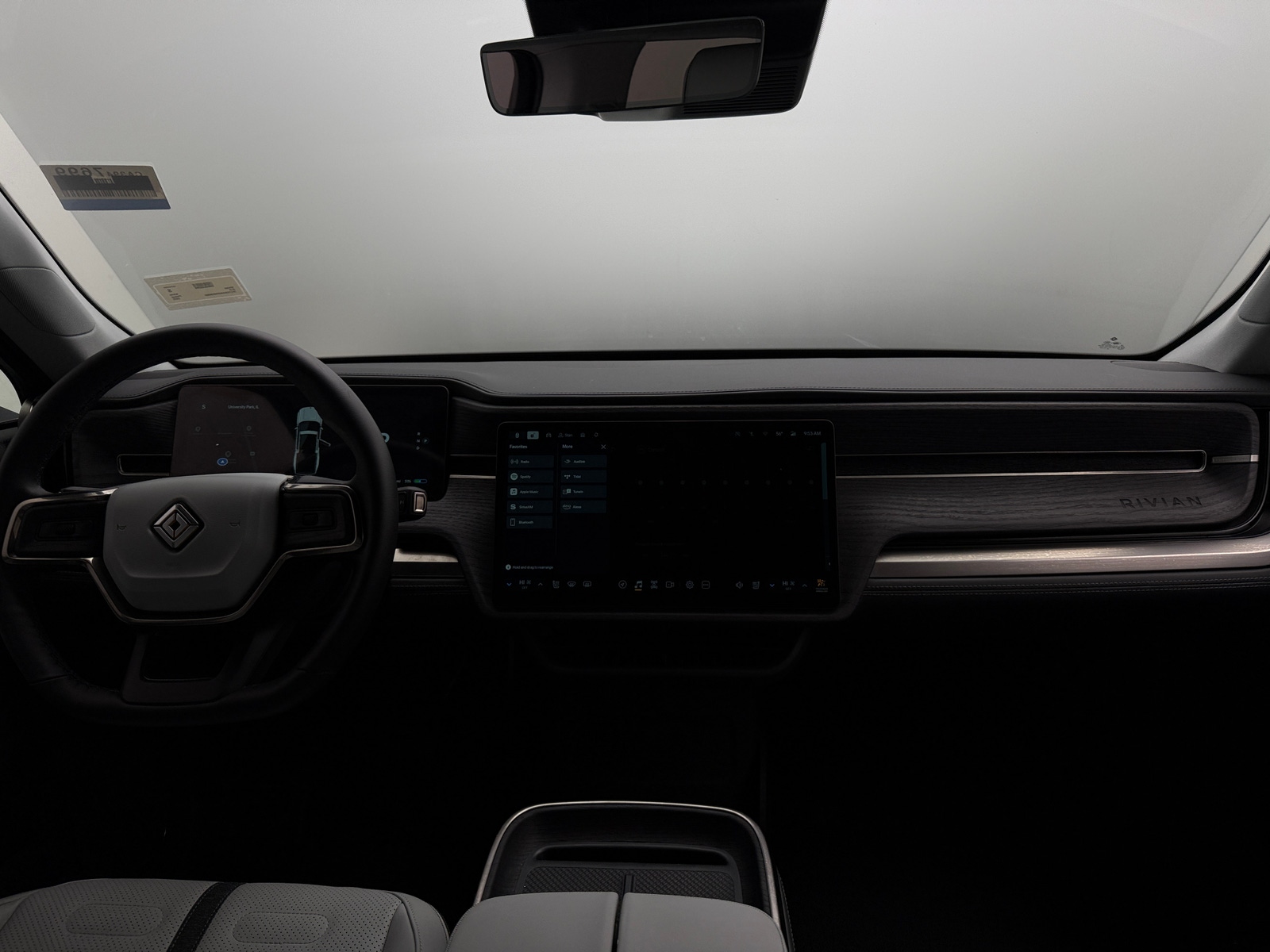 Thumbnail: 2025 Rivian R1T - 2