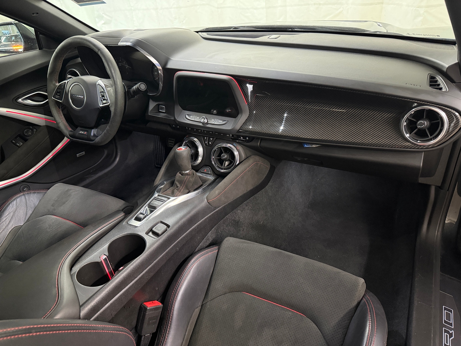 Thumbnail: 2018 Chevrolet Camaro - 3