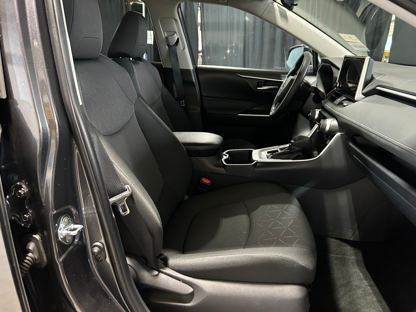 Thumbnail: 2025 Toyota RAV4 - 2