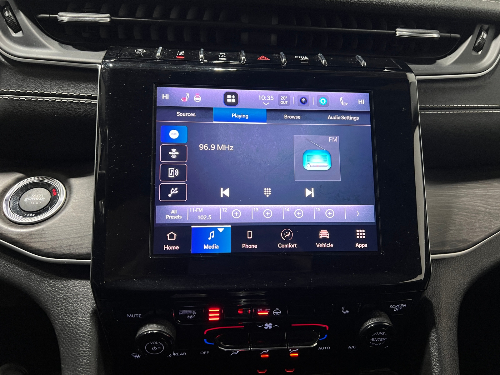 Thumbnail: 2021 Jeep Grand Cherokee L - 3