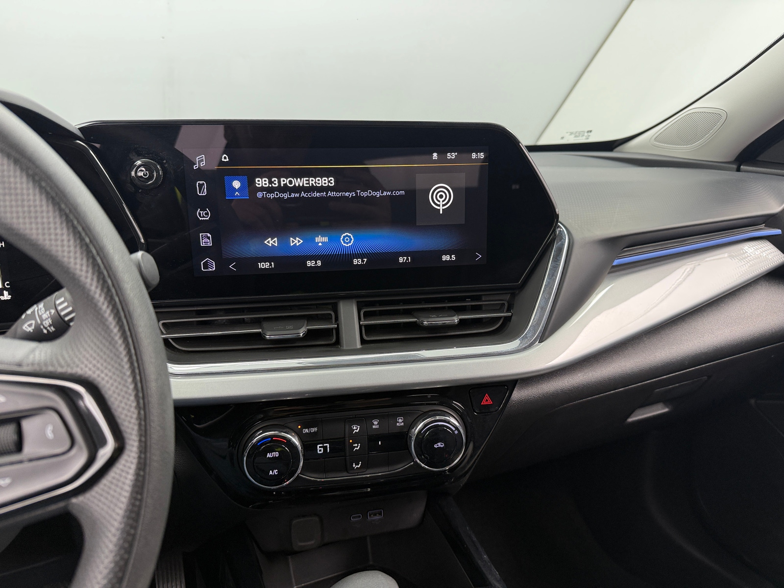 Thumbnail: 2025 Chevrolet Trax - 4