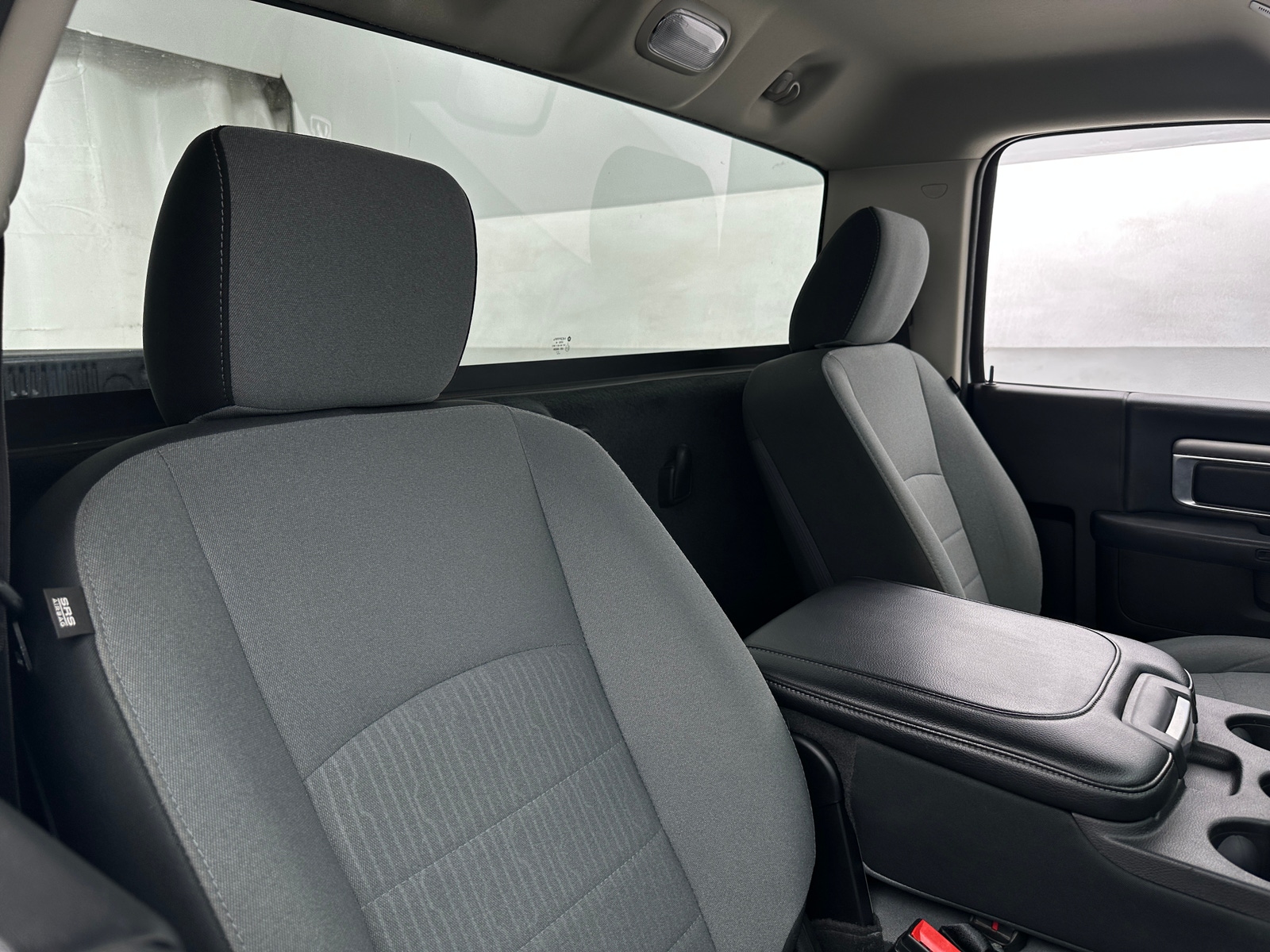 Thumbnail: 2022 RAM 1500 Classic - 2