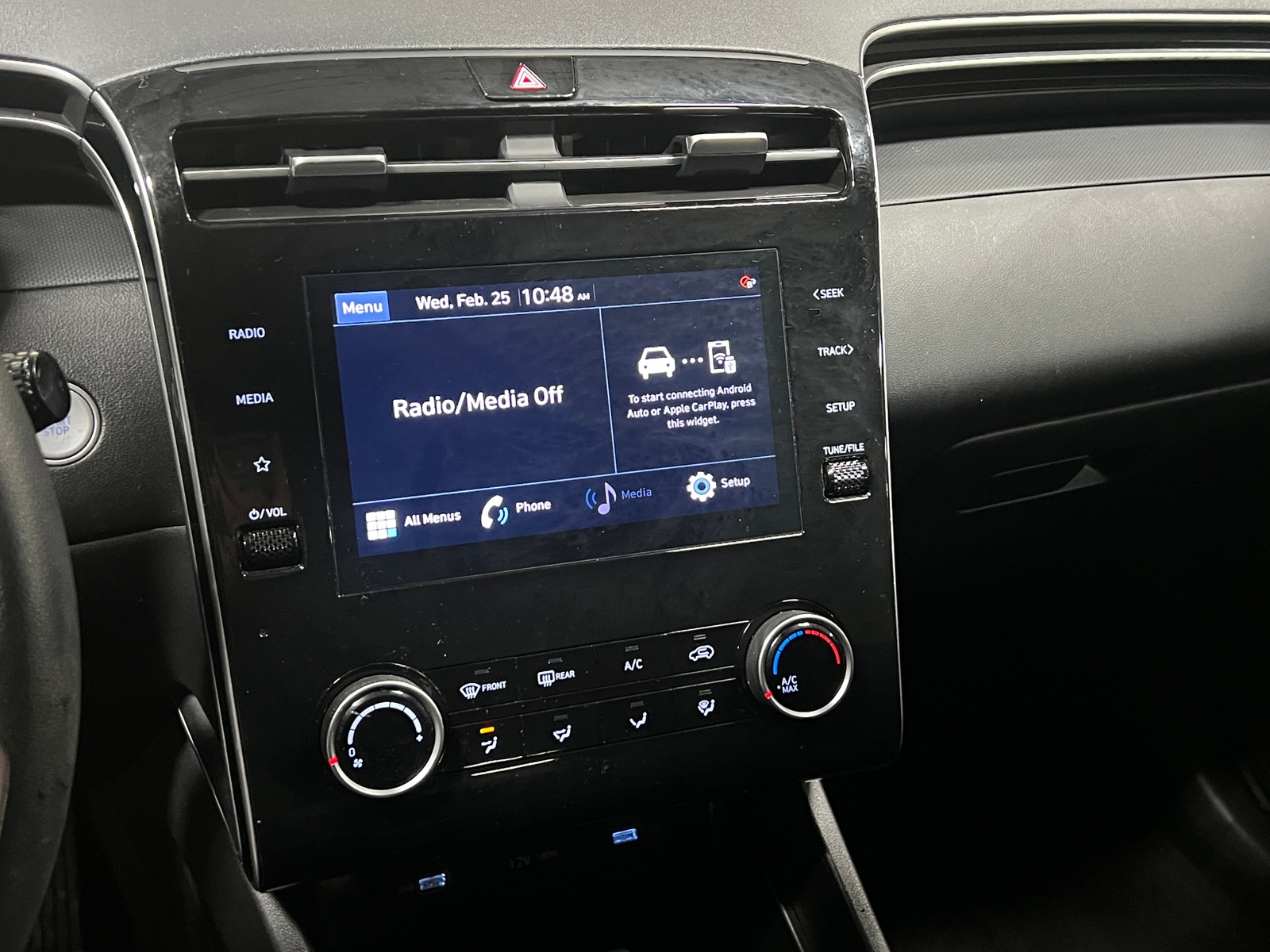 Thumbnail: 2022 Hyundai Tucson - 4