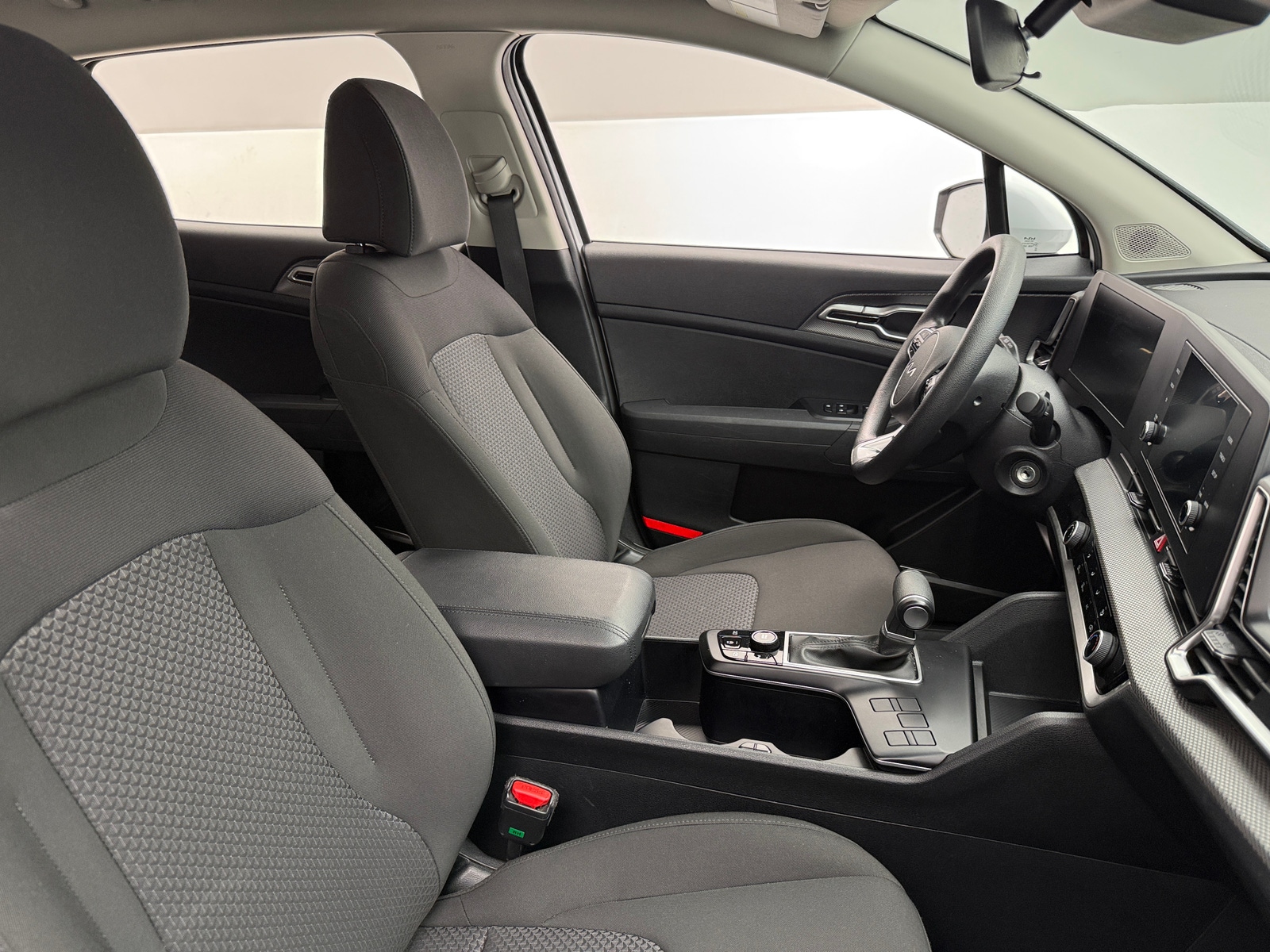 Thumbnail: 2025 Kia Sportage - 2