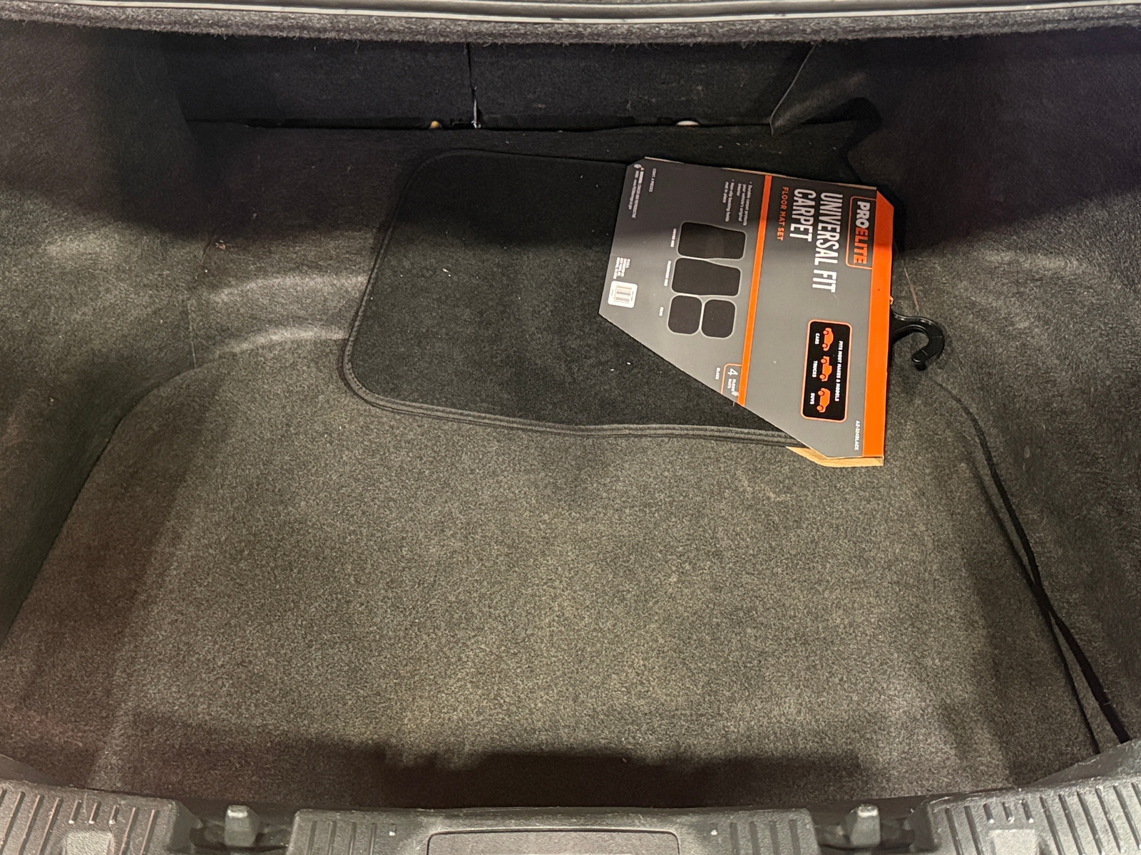 Thumbnail: 2014 Ford Taurus - 6