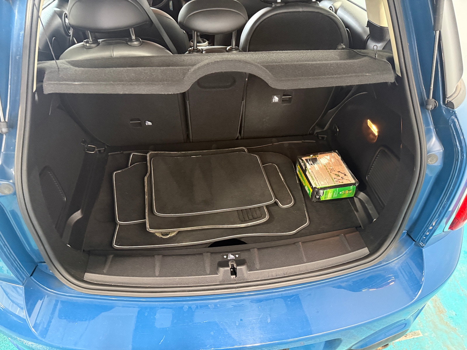 Thumbnail: 2012 MINI Cooper Countryman - 5