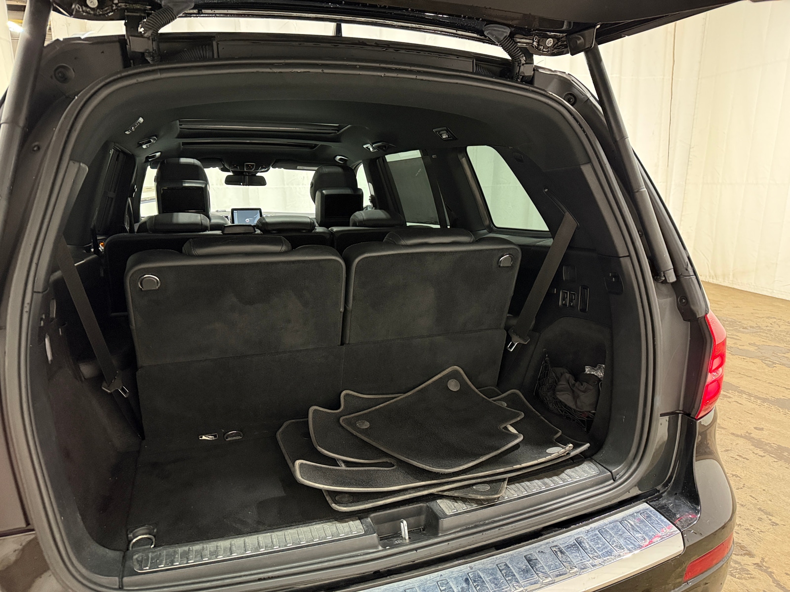 Thumbnail: 2019 Mercedes-Benz GLS - 6