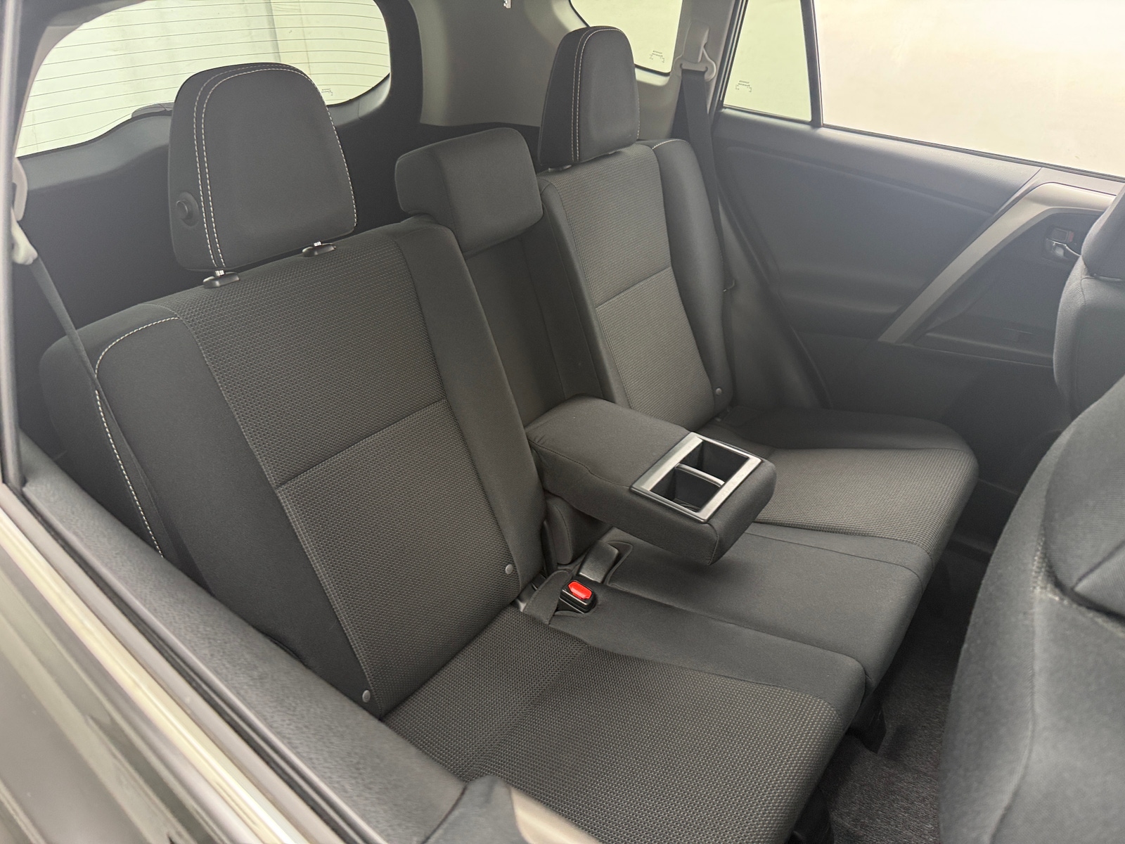 Thumbnail: 2016 Toyota RAV4 - 6