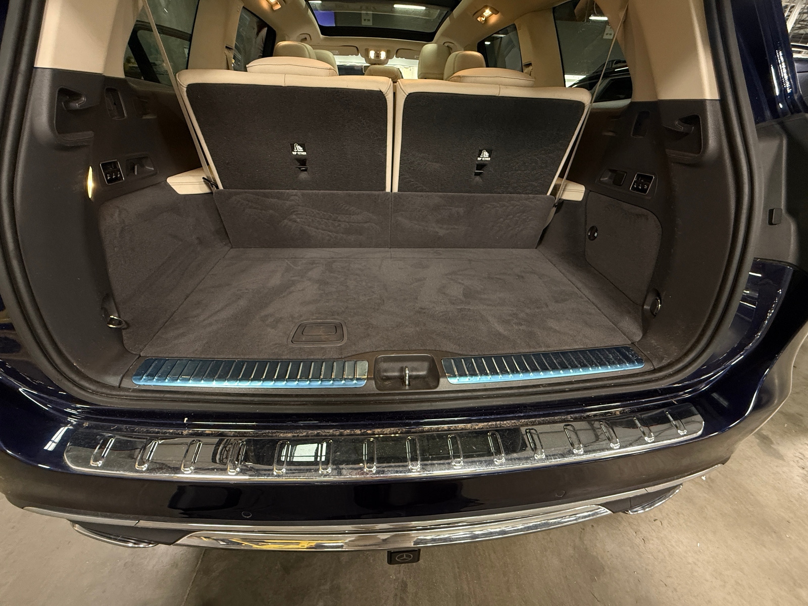 Thumbnail: 2020 Mercedes-Benz GLS - 6