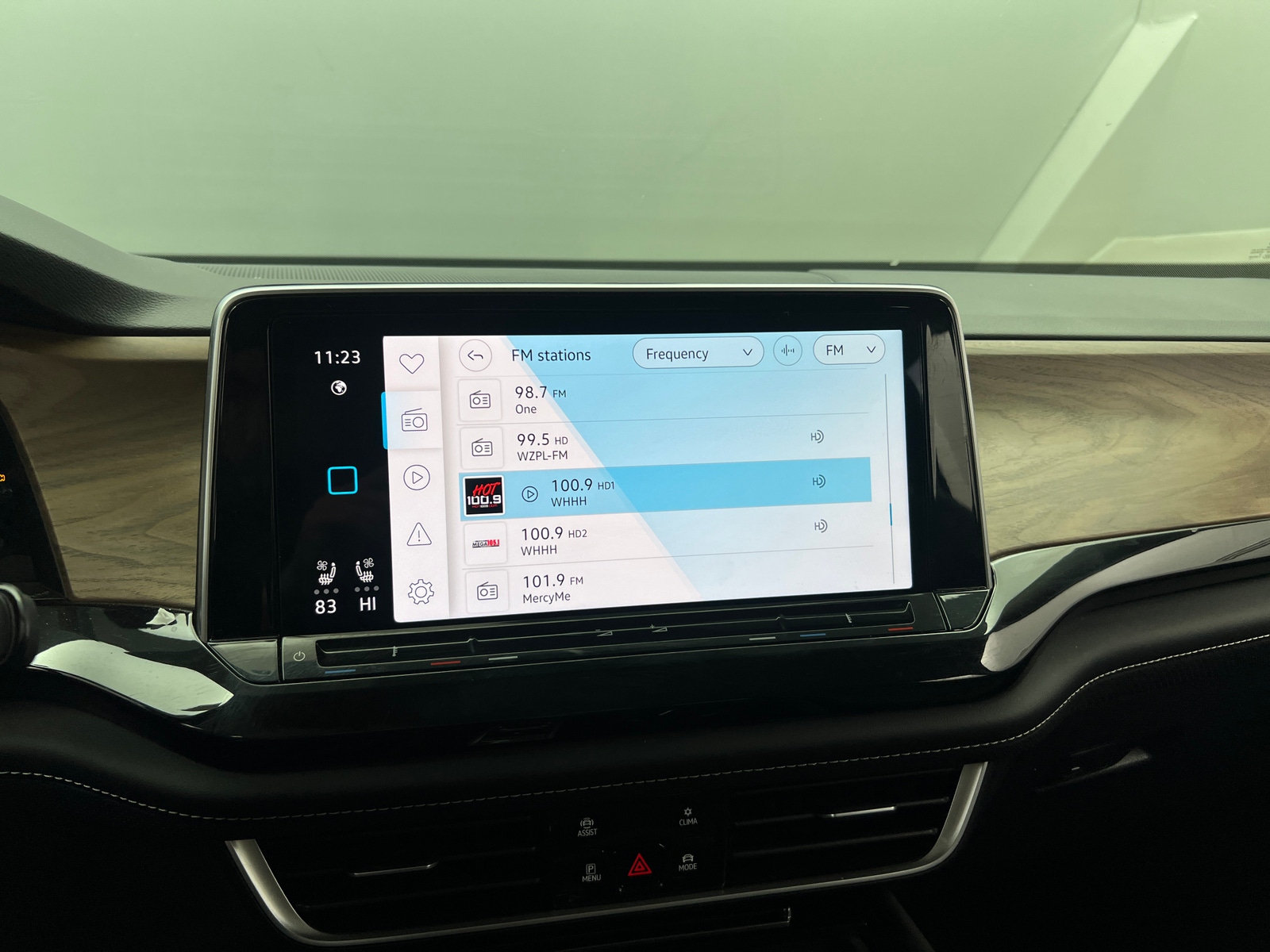 Thumbnail: 2025 Volkswagen Atlas - 3