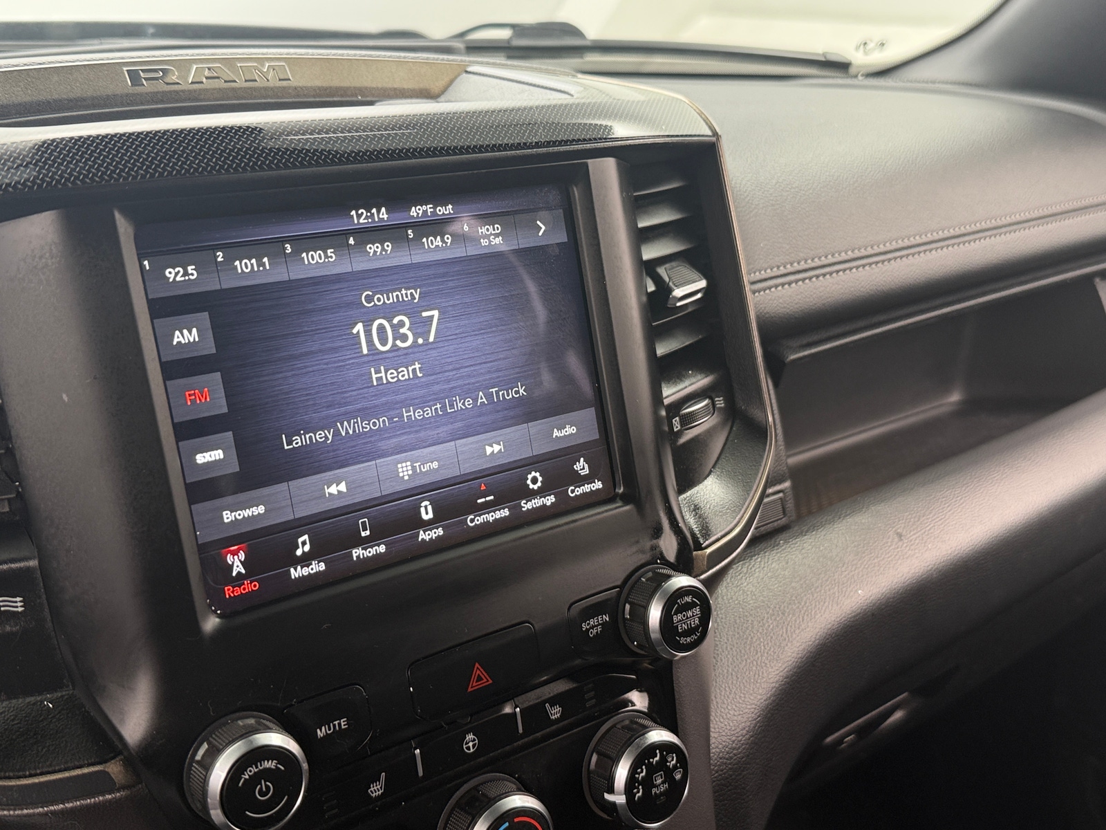 Thumbnail: 2020 RAM 1500 - 3