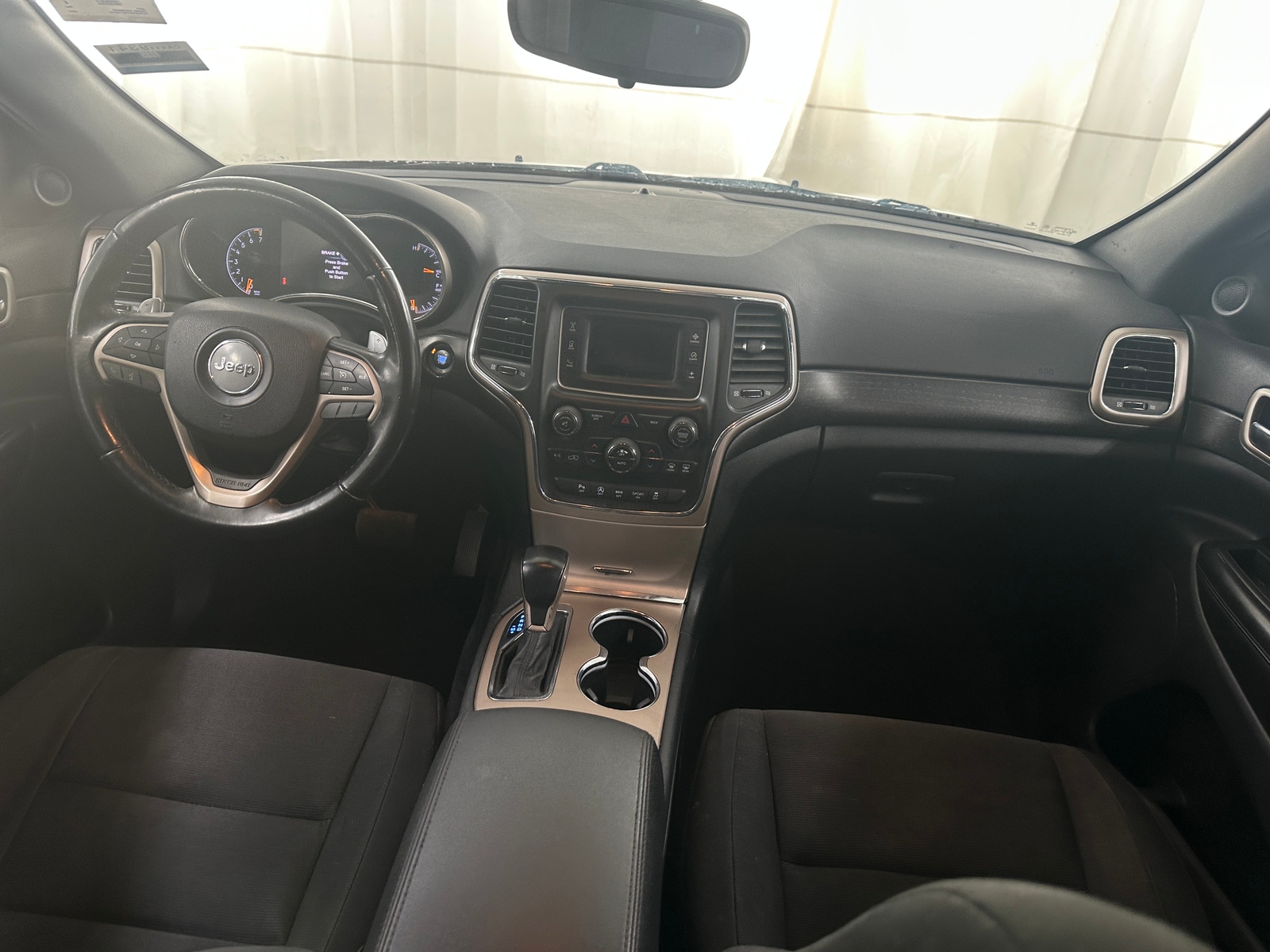 Thumbnail: 2017 Jeep Grand Cherokee - 3