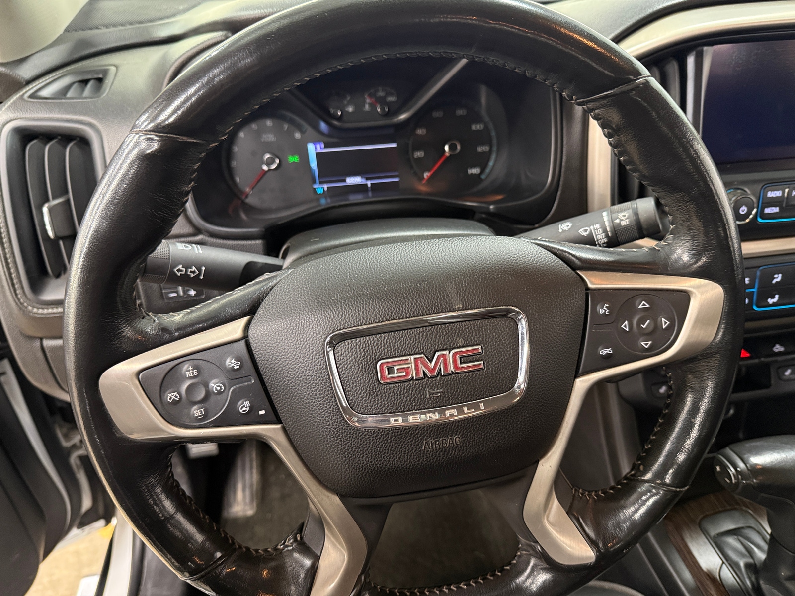 Thumbnail: 2018 GMC Canyon - 4