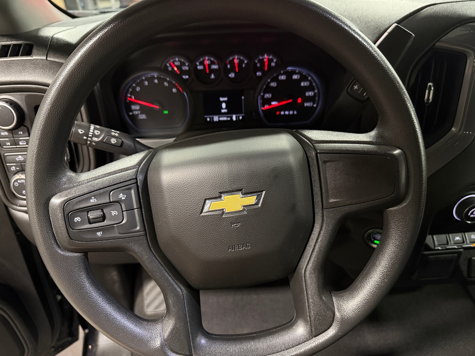 Thumbnail: 2022 Chevrolet Silverado 1500 - 5