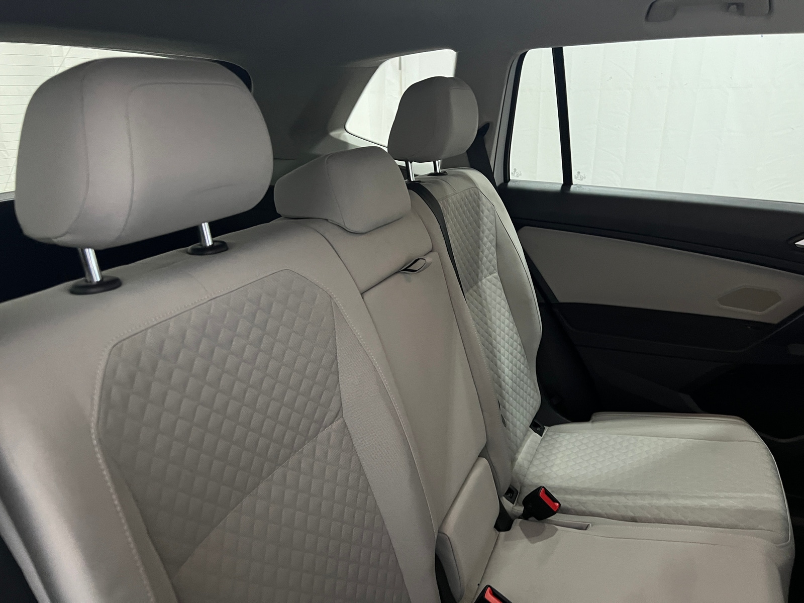 Thumbnail: 2021 Volkswagen Tiguan - 6