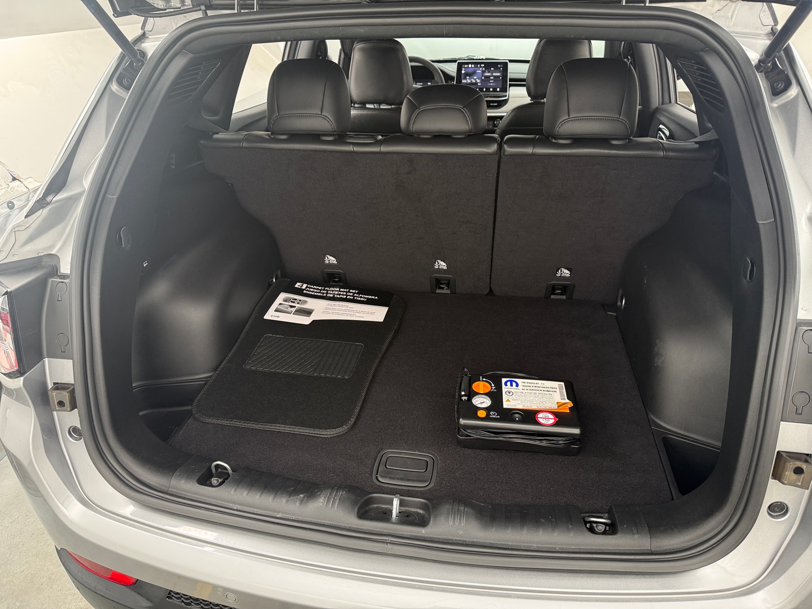 Thumbnail: 2023 Jeep Compass - 6