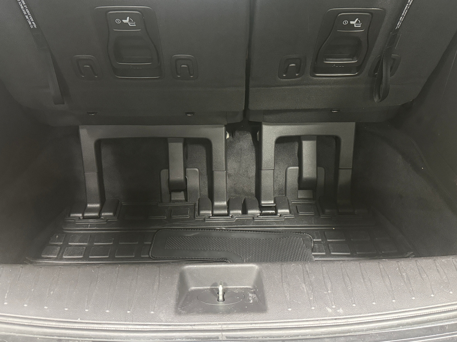 Thumbnail: 2022 Kia Carnival - 6