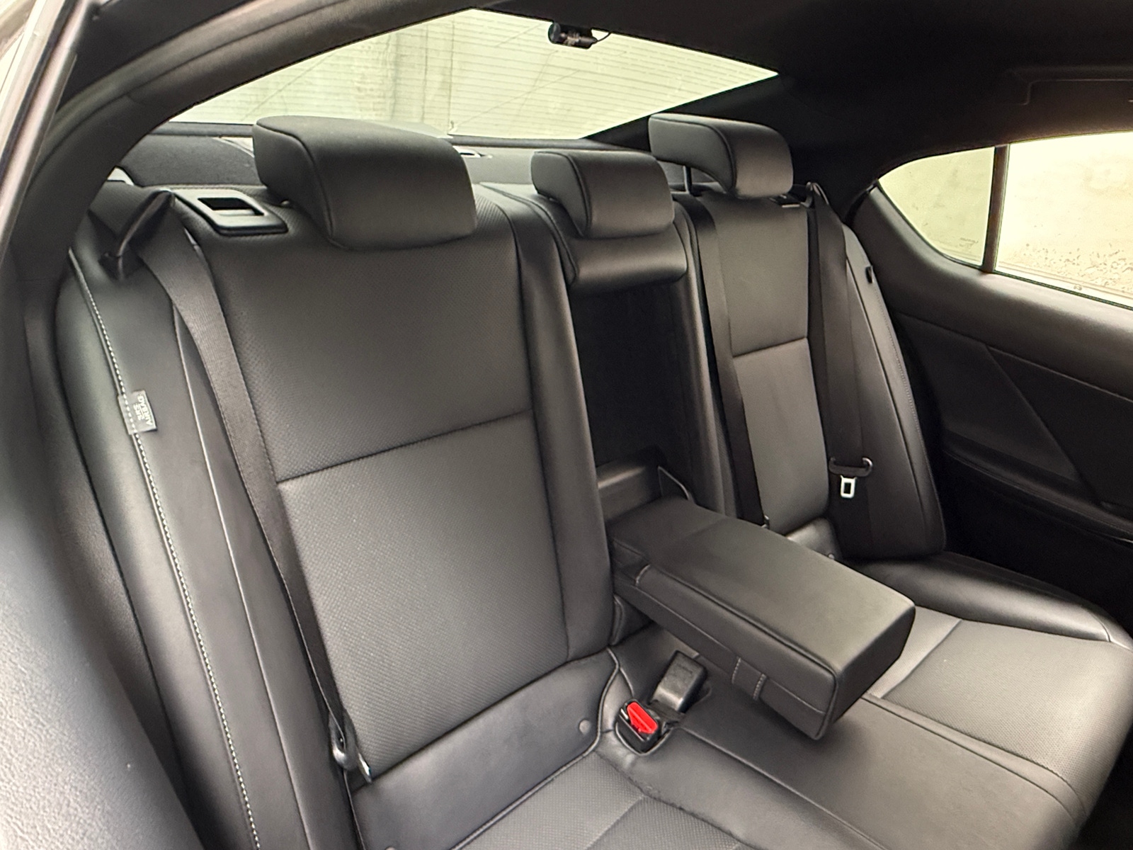 Thumbnail: 2024 Lexus IS - 5