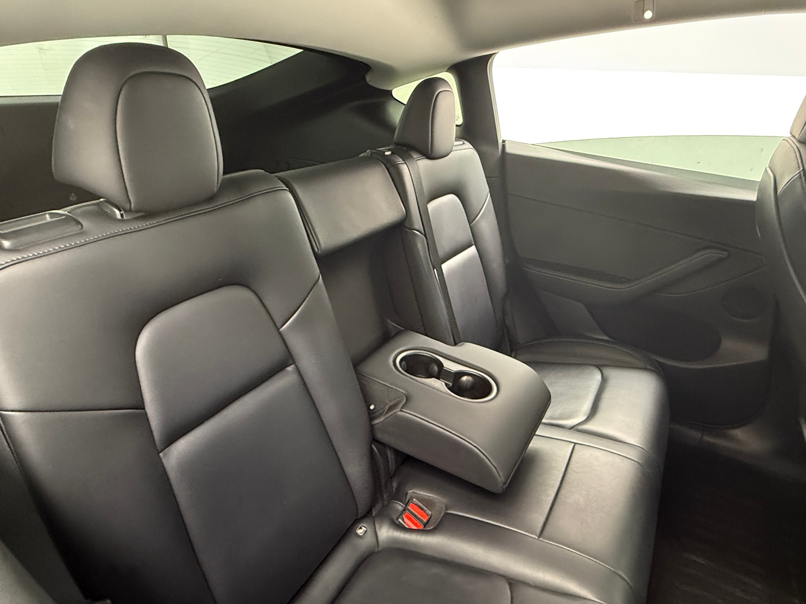 Thumbnail: 2022 Tesla Model Y - 5